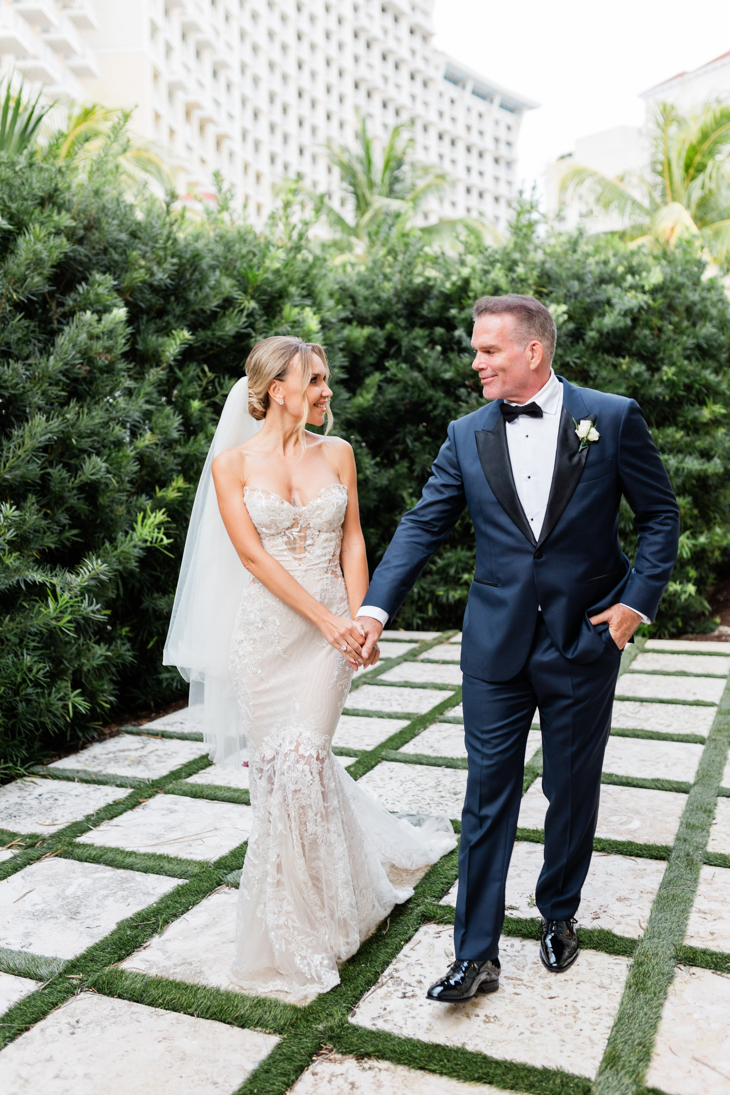 Diana and Filippe Bahamas Wedding. Family and Event photographer in Homestead and Miami areas of Florida