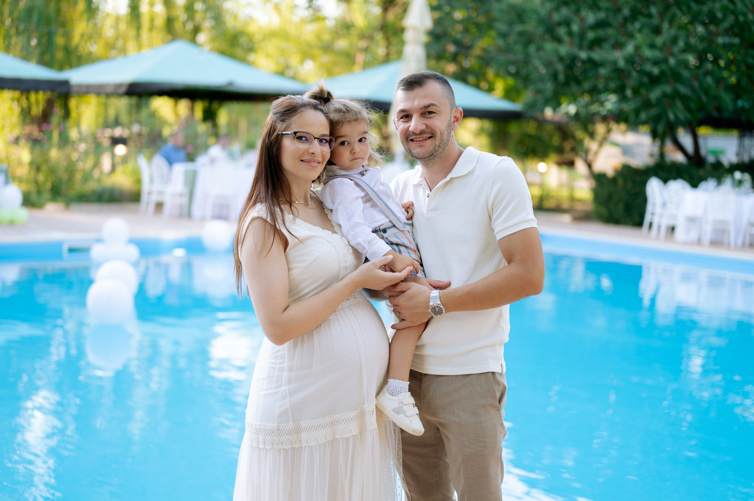 Turta/Mot. Amintirile tale merită mai mult decât o fotografie. Merită o poveste