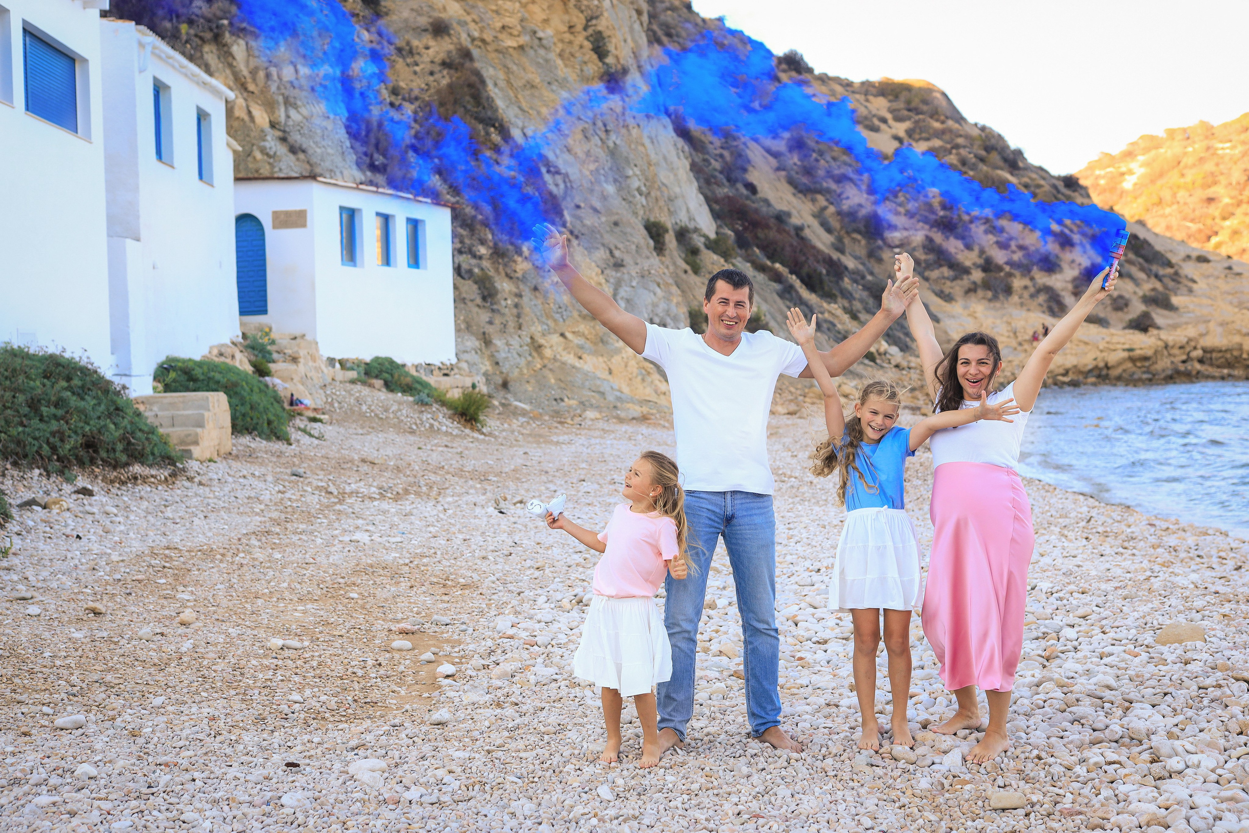 Maternity photoshoot. Wedding and family photographer in Altea, Valencia, Alicante, Benidorm