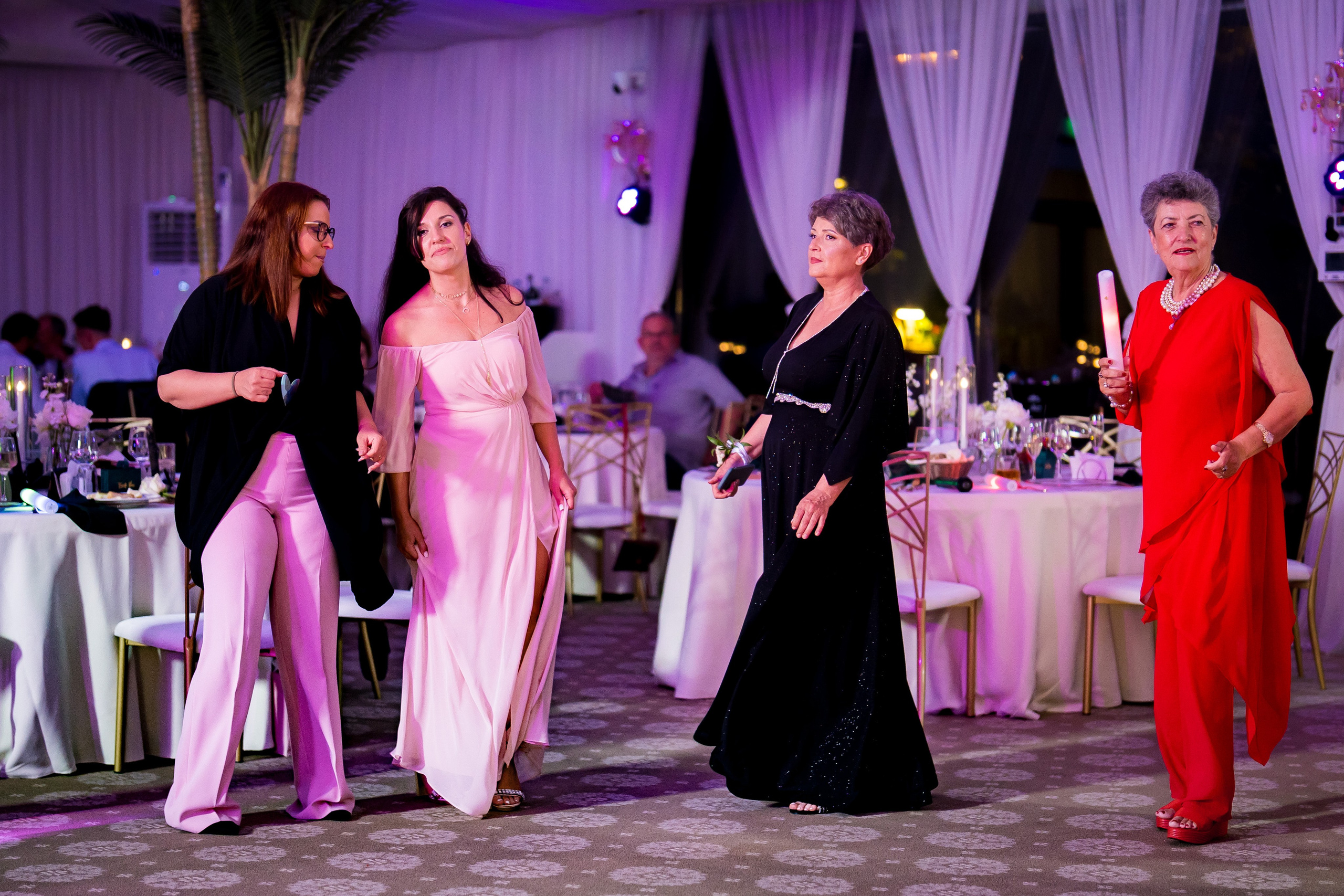 PARTY. Gabriel Florea — Fotograf nuntă București