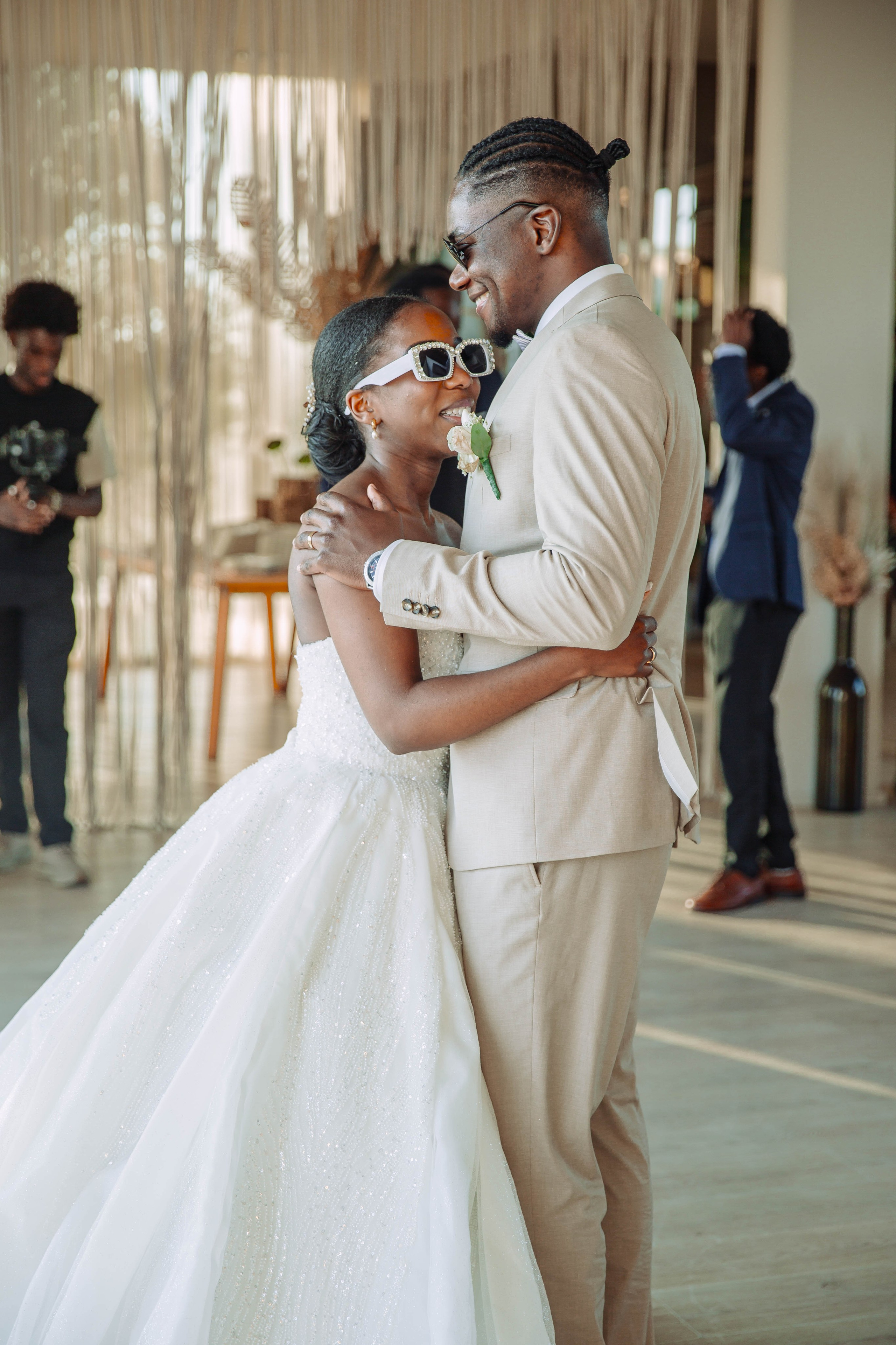 Kuselia & Kaleb. Fazemos o seu casamento ser lembrado por gerações