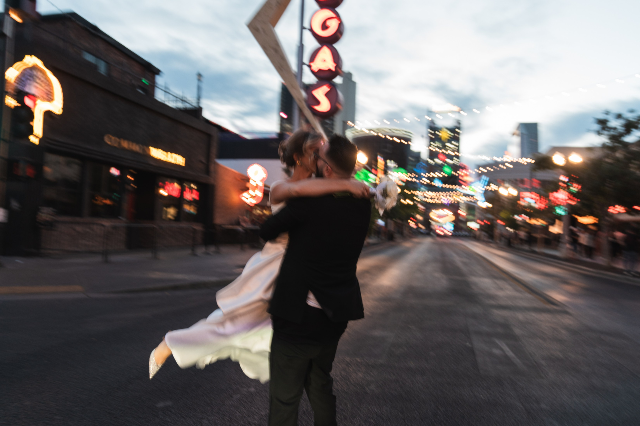 Bronislava&Sebastian. Wedding & elopement photographer Viktoriya Kravtsov. Las Vegas