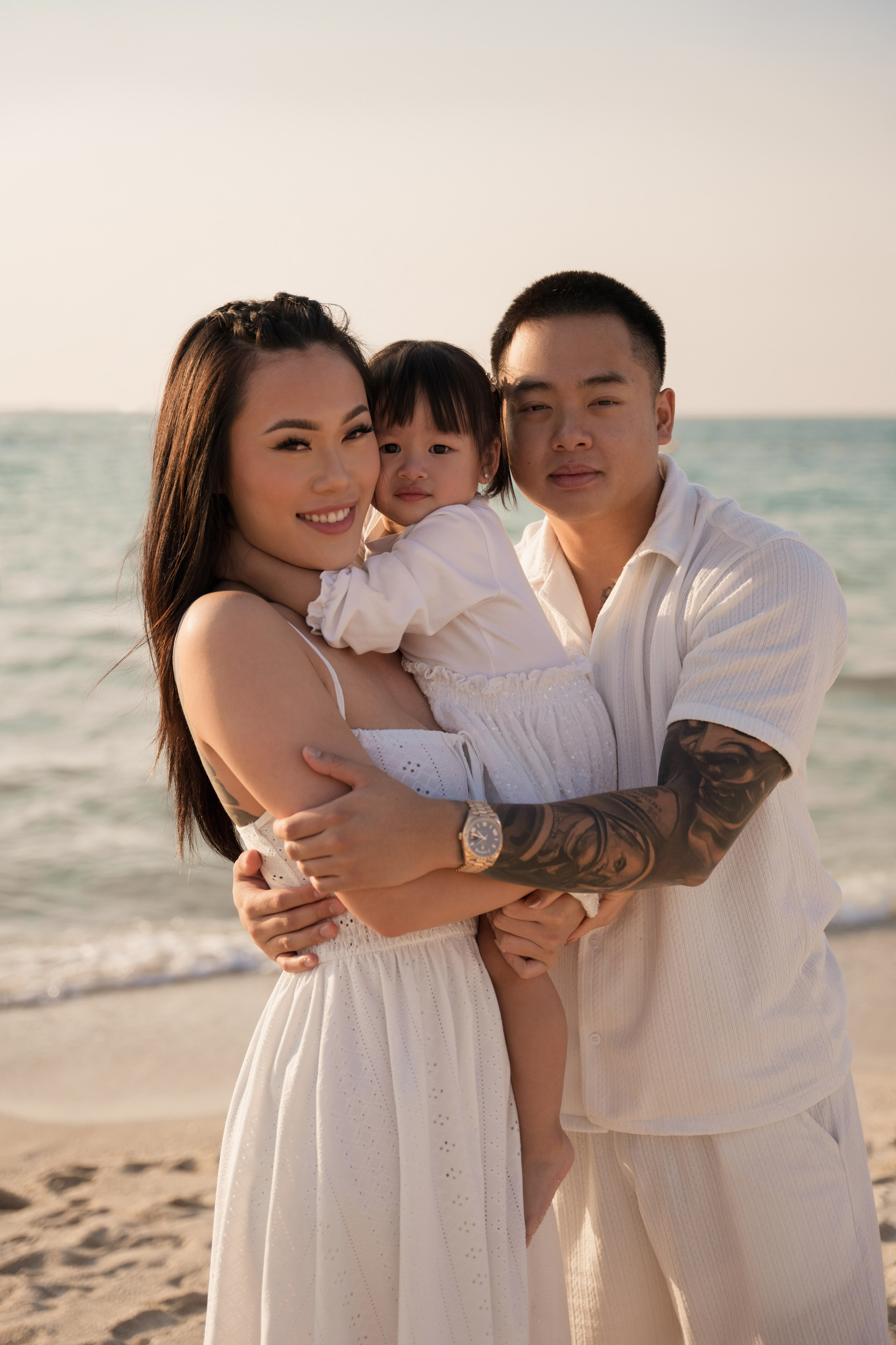 Sea breeze and giggles. Angela Iakovleva — Family Photographer in Dubai