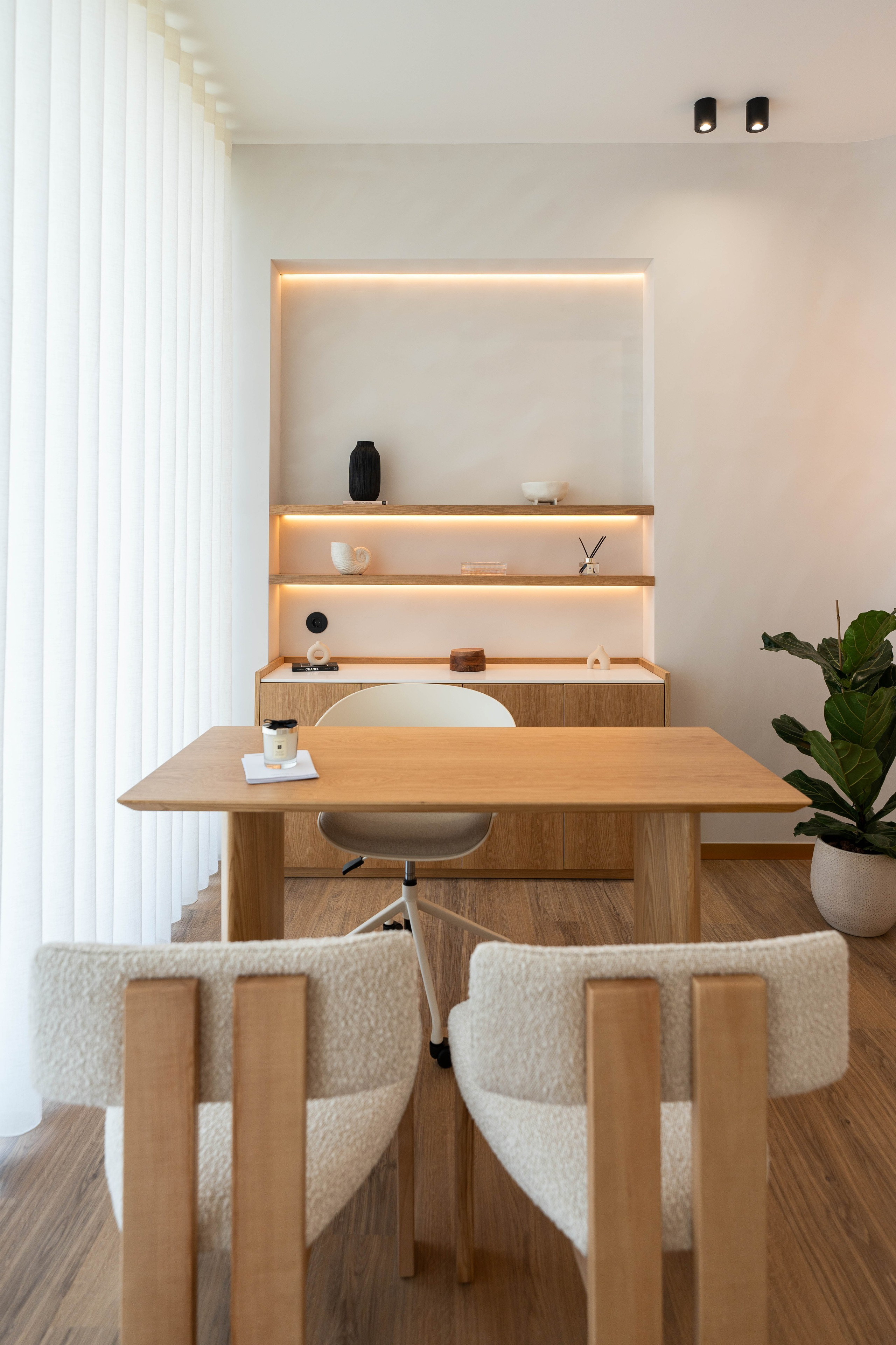 Minimal Medical Concept. Portrait and fashion Photographer in Braga, Portugal