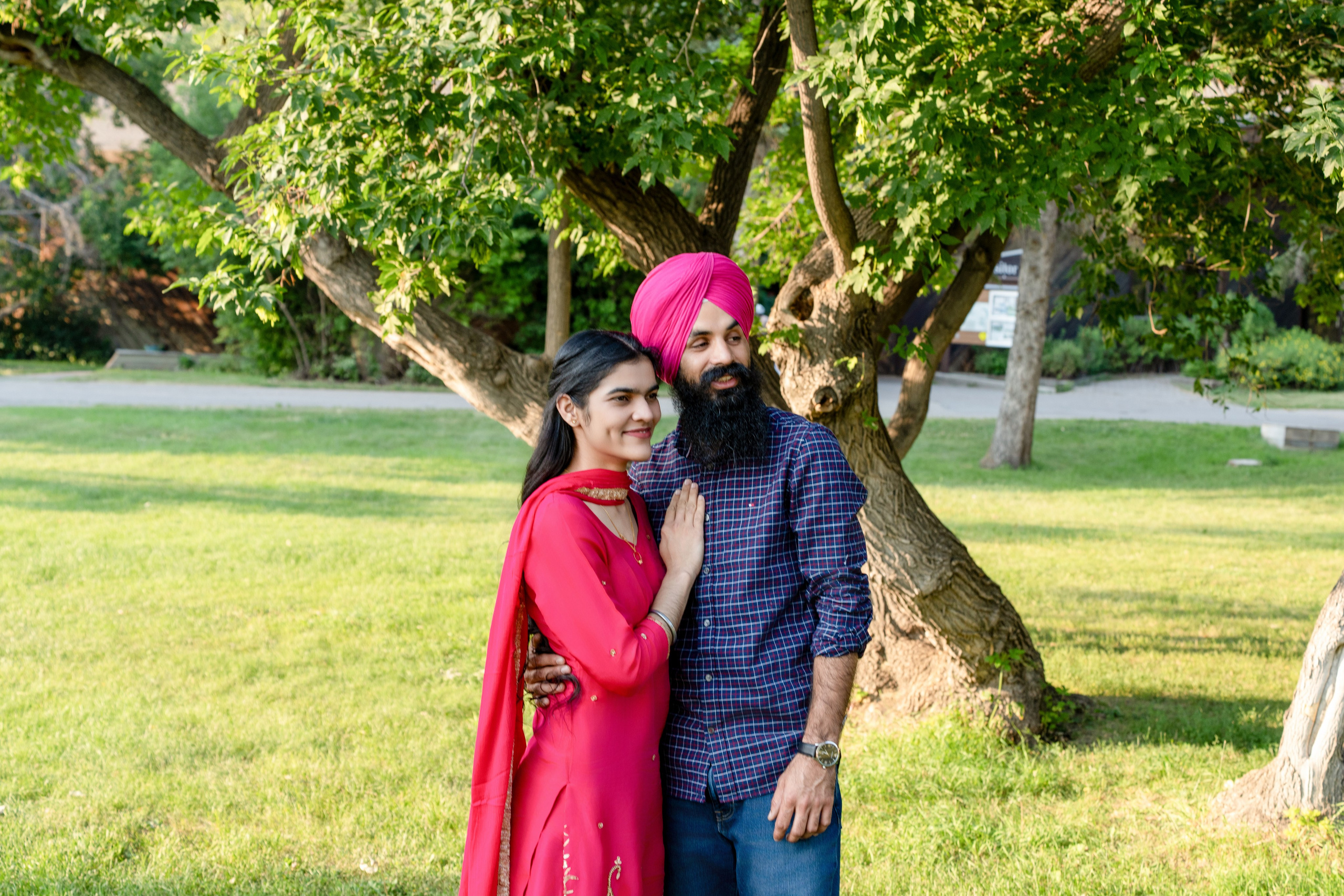 Sukhpinder Family. Engagement, Wedding & Family Photographer in Calgary | allo Photography