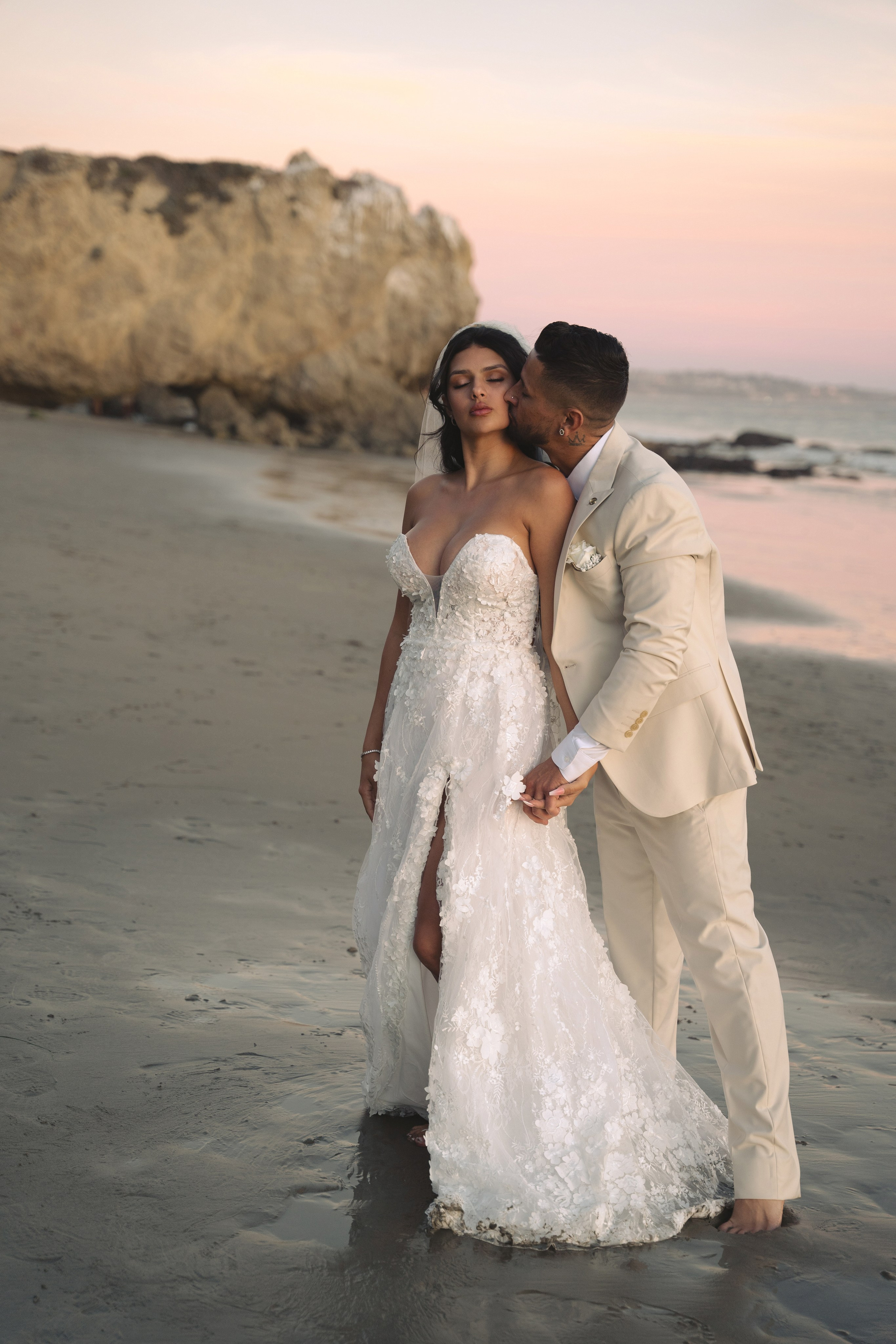 Love story photoshoot. Engagement photoshoot. Couple photoshoot. Malibu.