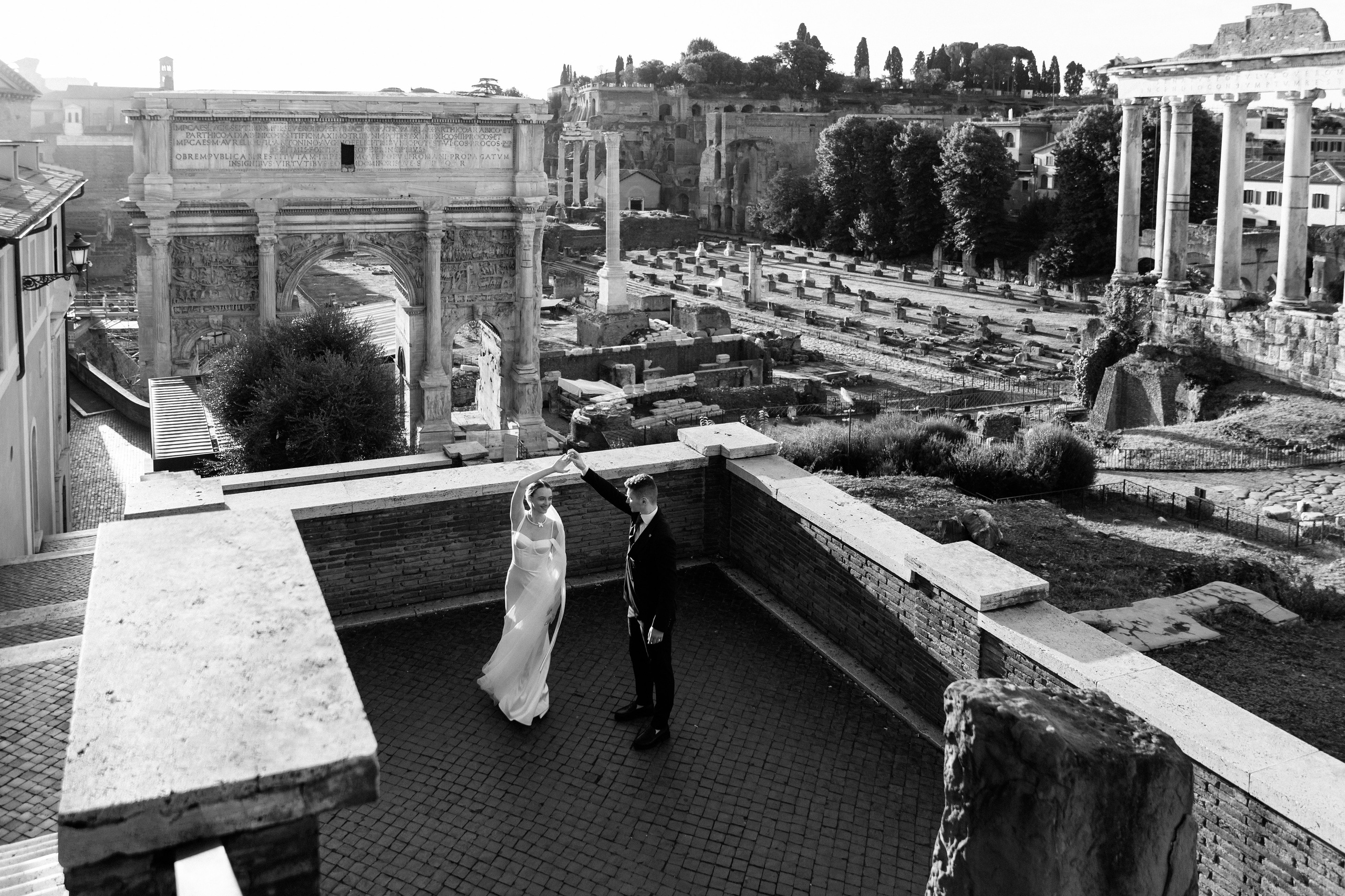 Wedding Photographer Rome Tuscany Como Sicily Puglia Amalfy Italy- Oksana Savenchuk