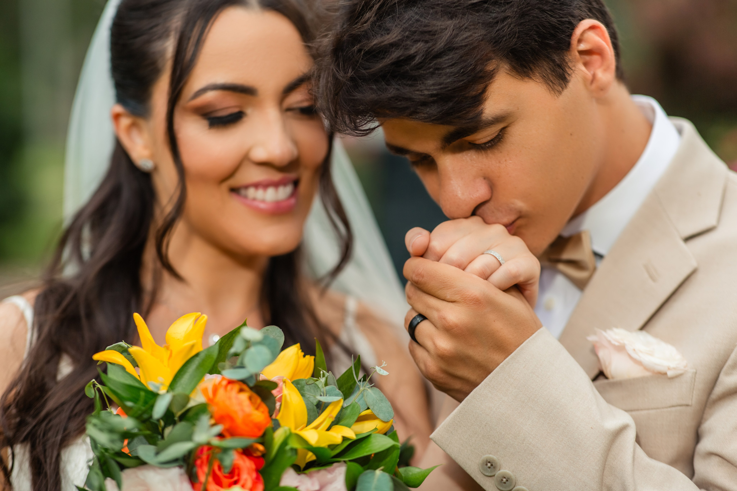 Wedding photographer Utah. Weddings, Families, Portraits