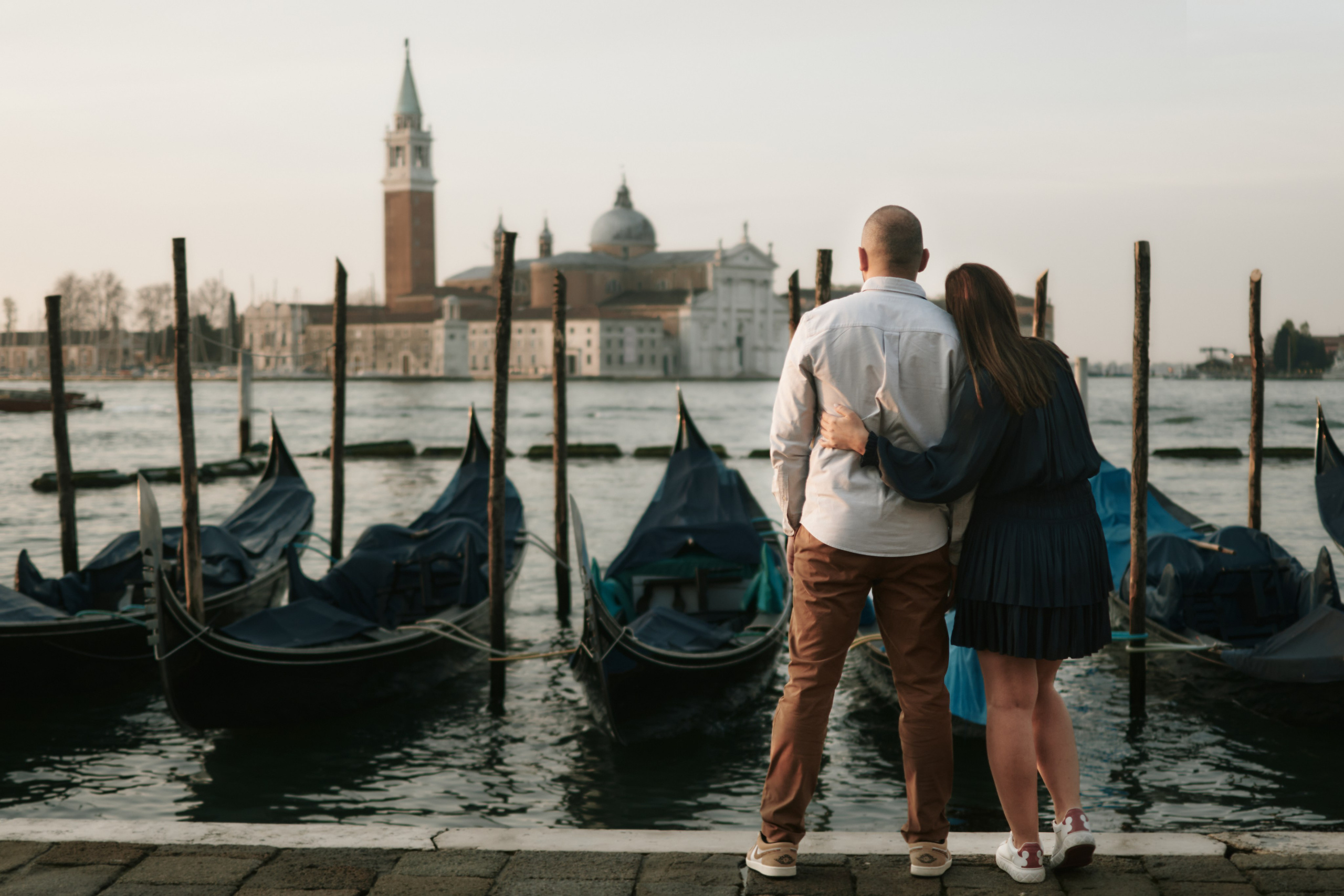 Morning engagement photoshoot in Venice. Фотограф в Венеции, Италия. Зотова Яна