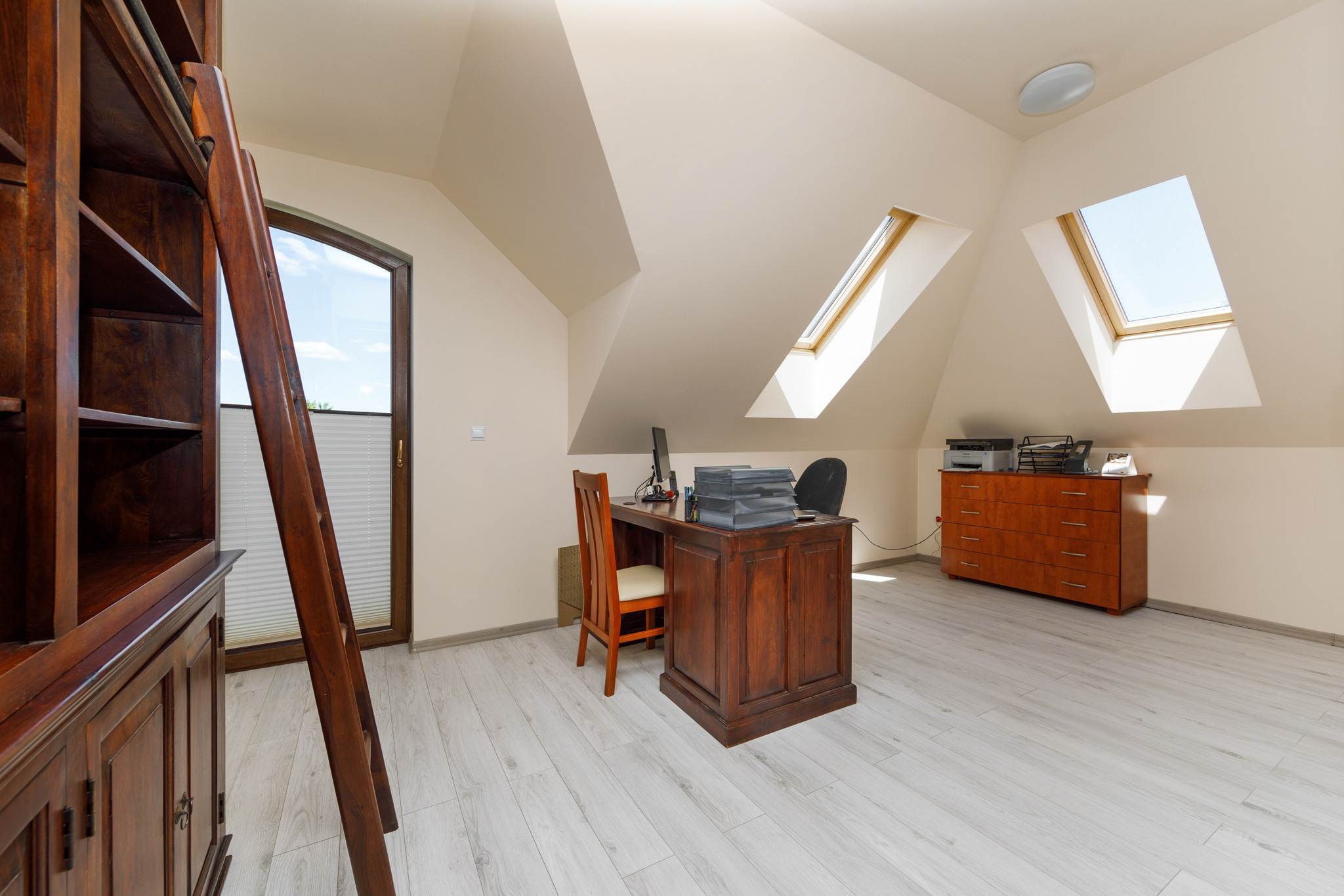 Góra Kalwaria Nieruchomości. Fotograf Nieruchomości i Wnętrz