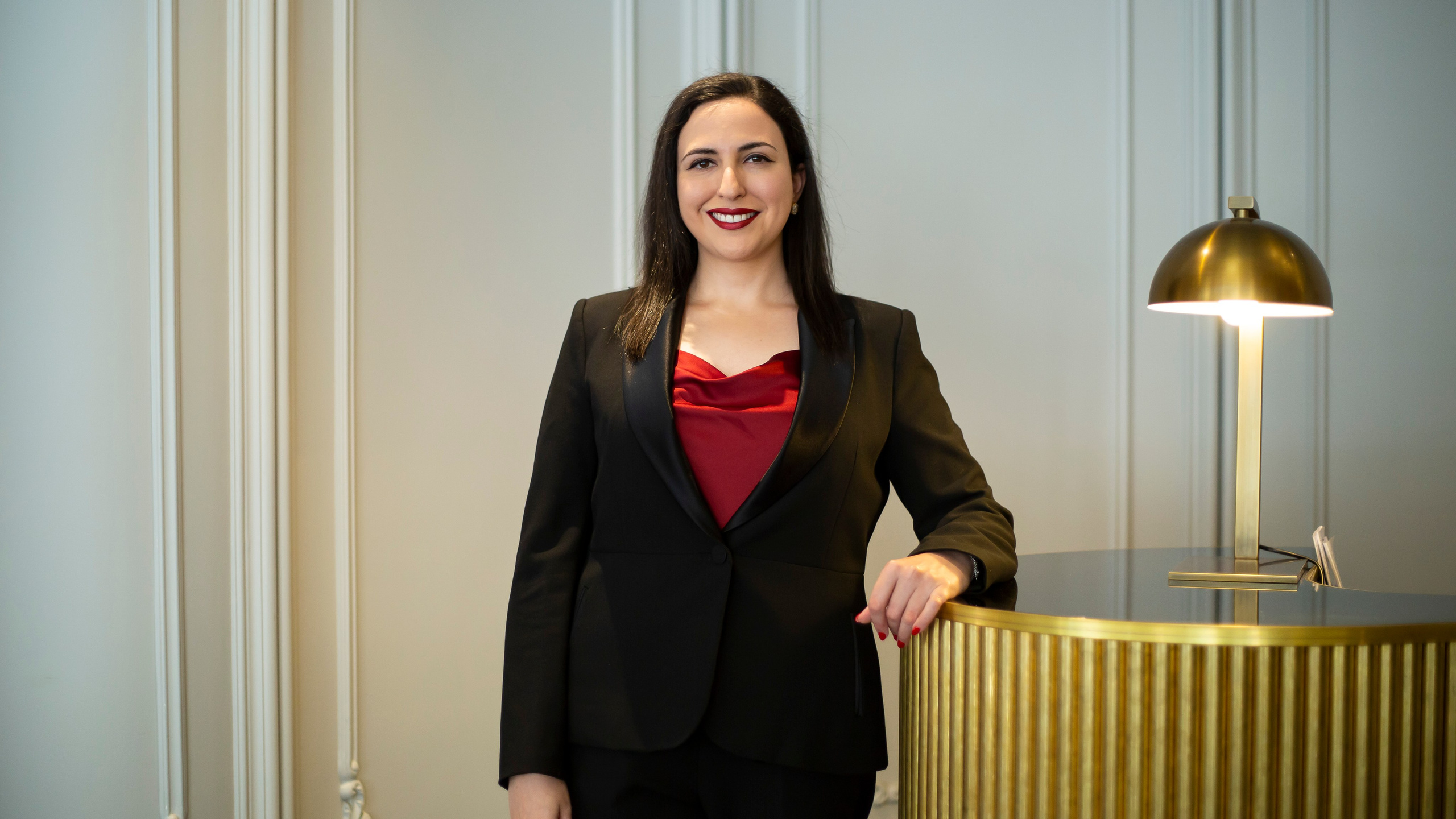 ELINOR MOSHE. Main