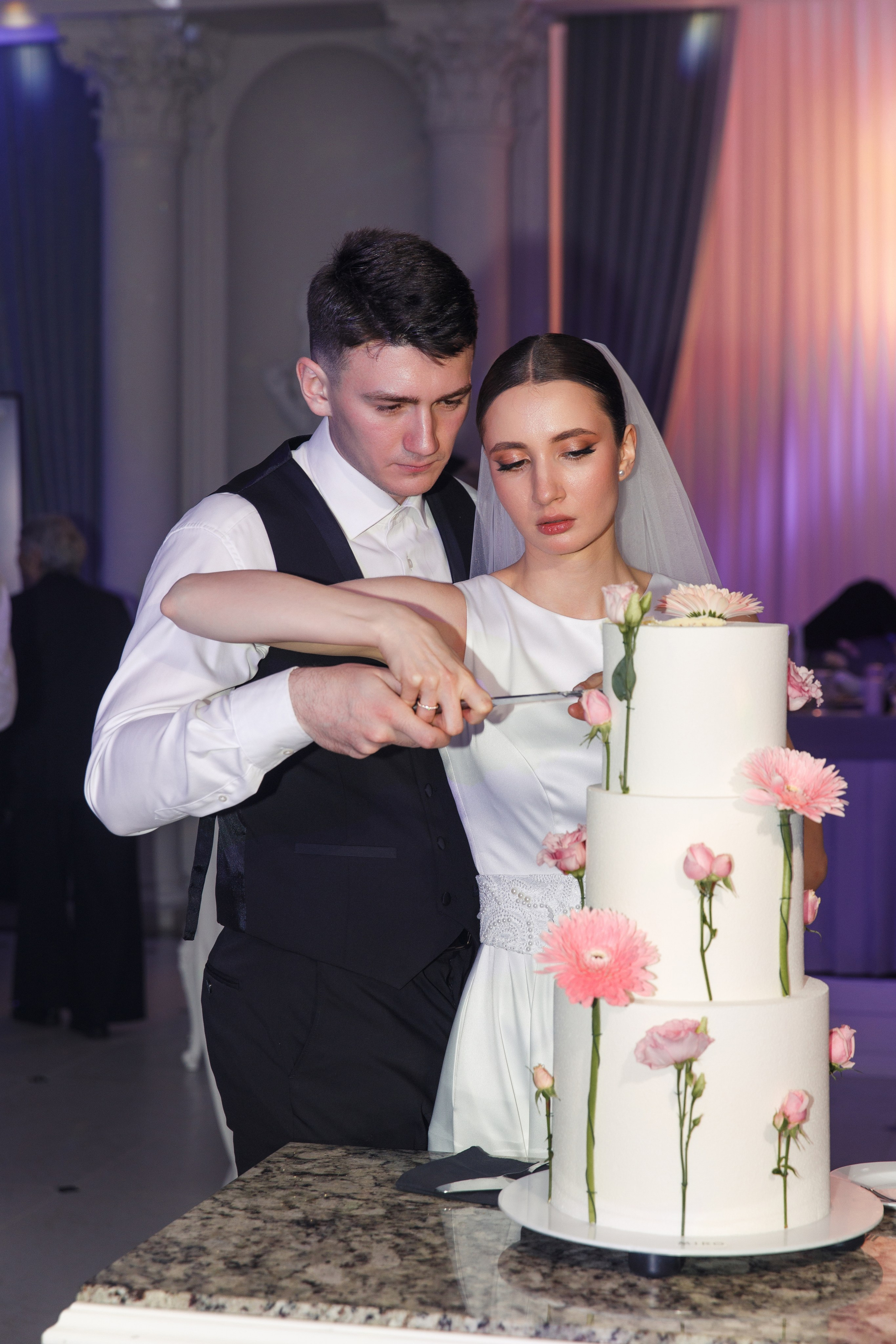 Ion & Doina. BUREA PRODUCTION
