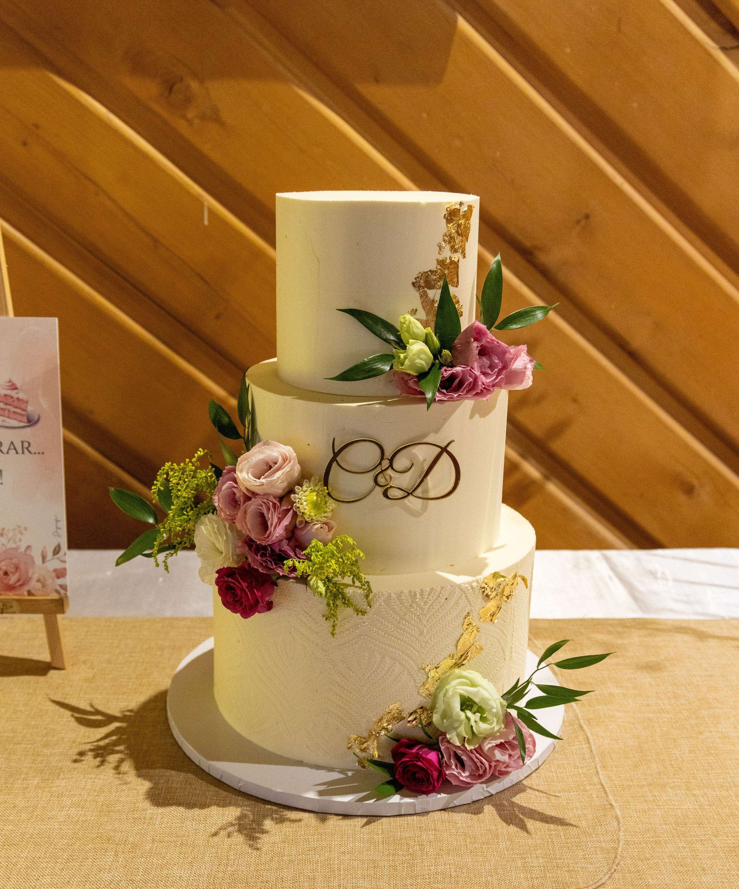 Katherin y Daniel. Dinka & Emilio - El arte de preservar lo que no se repite