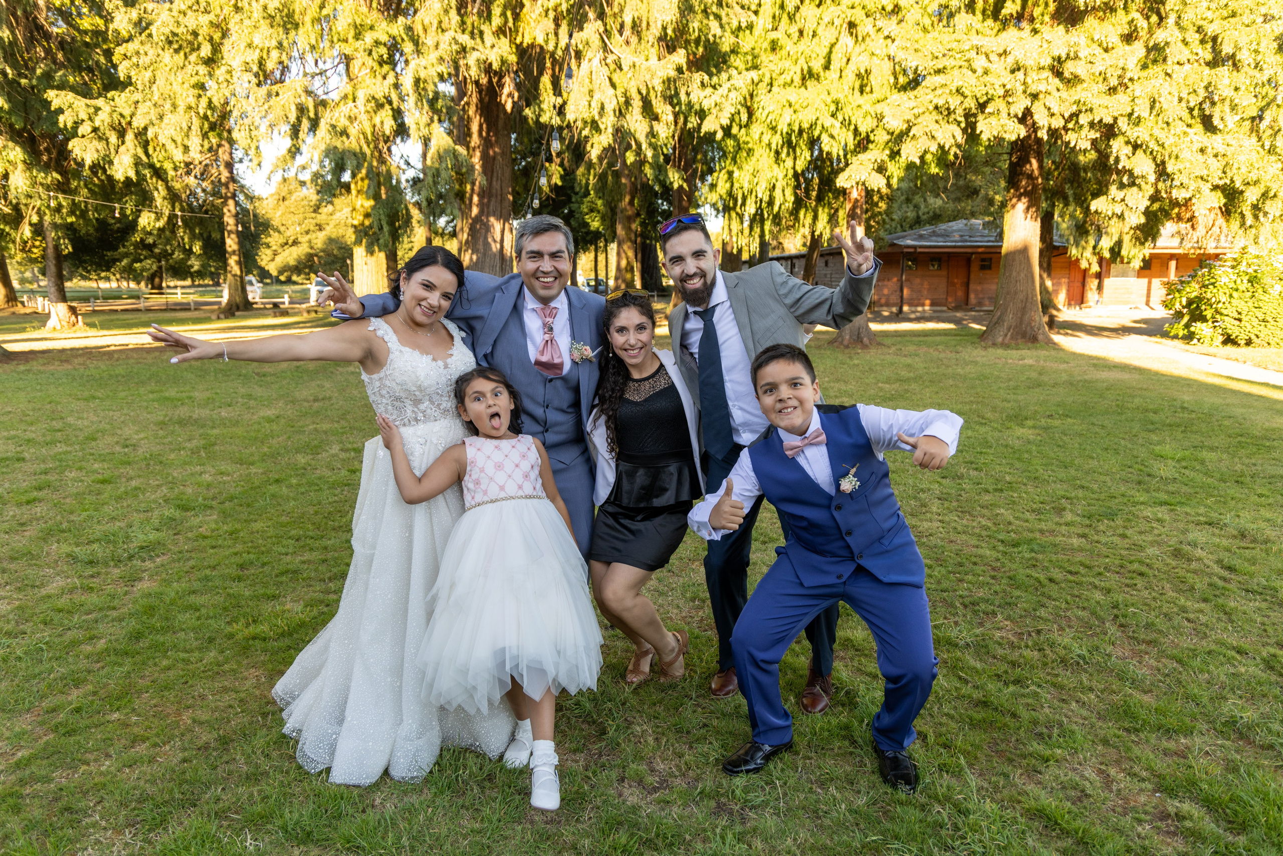 Katherin y Daniel. Dinka & Emilio - El arte de preservar lo que no se repite