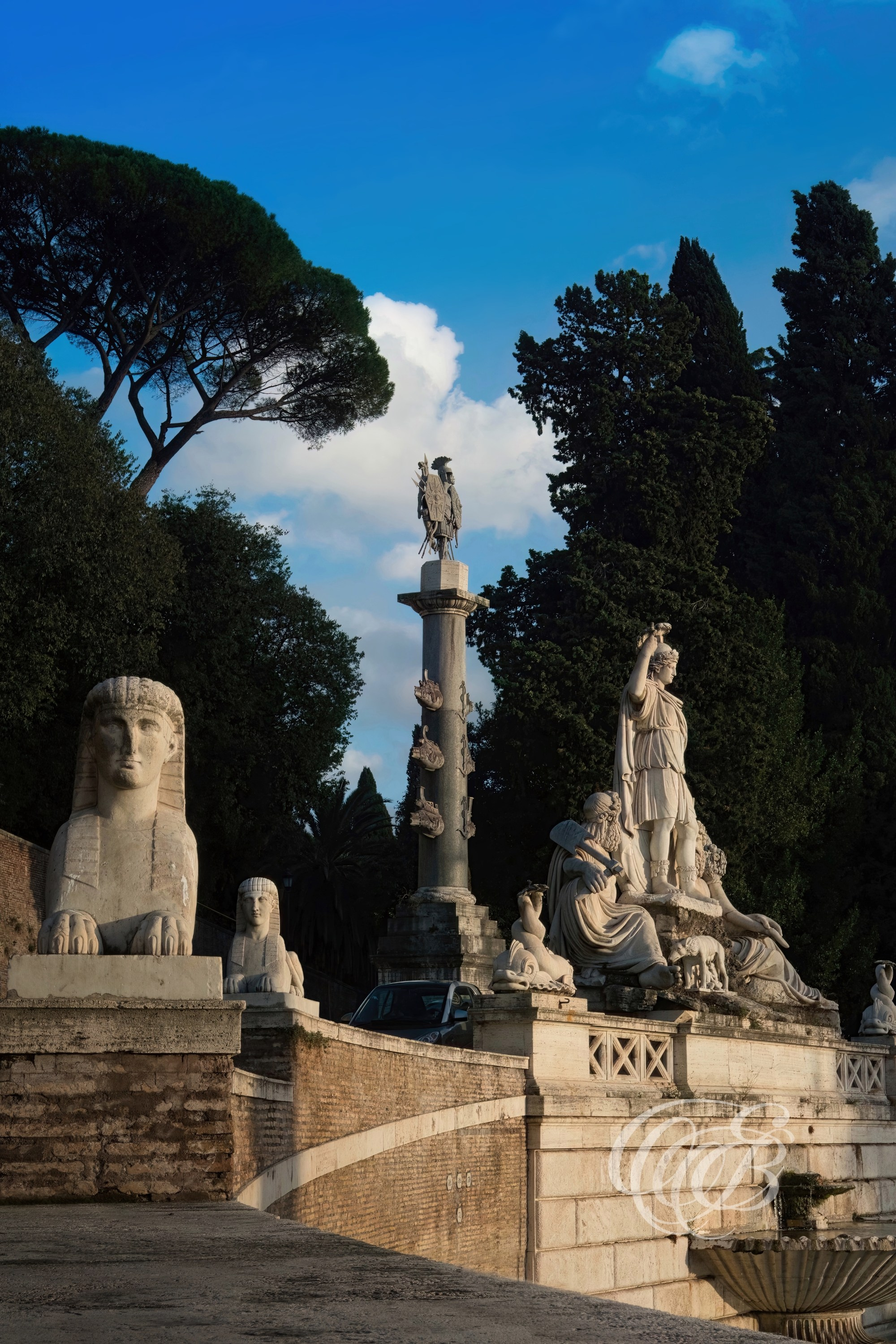 Photography of Italy — Rome, Roman Goddess Statue and Egyptian-Style Sculpture on Balustrade near Pincian Hill at Piazza del Popolo — Eduardo Bartoli Fine Art & Travel Photography