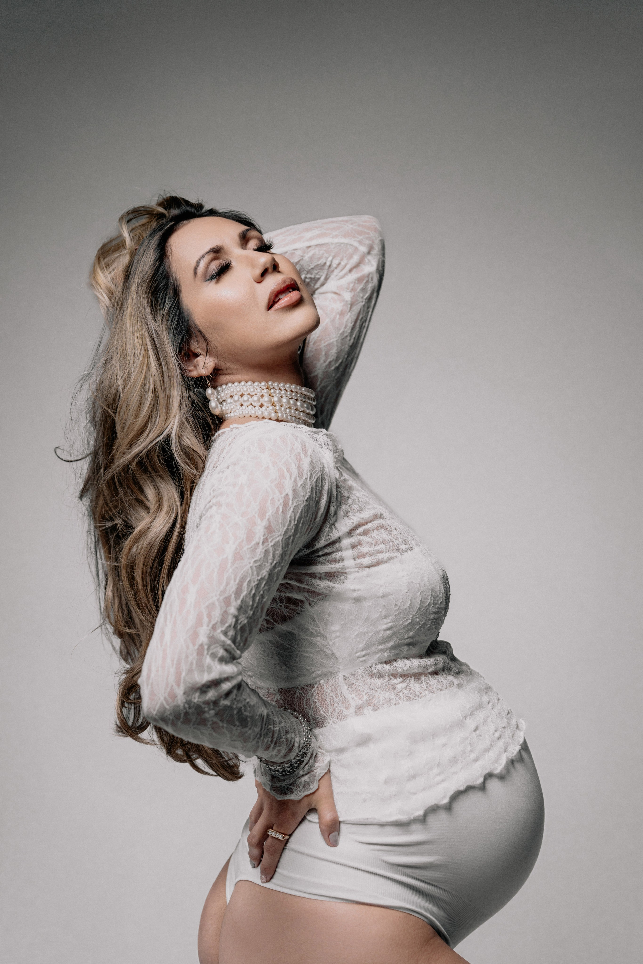 Vivian&Jose. Maternity in studio. Wedding and family photographer and videographer PA, NJ, NY, DE, MD