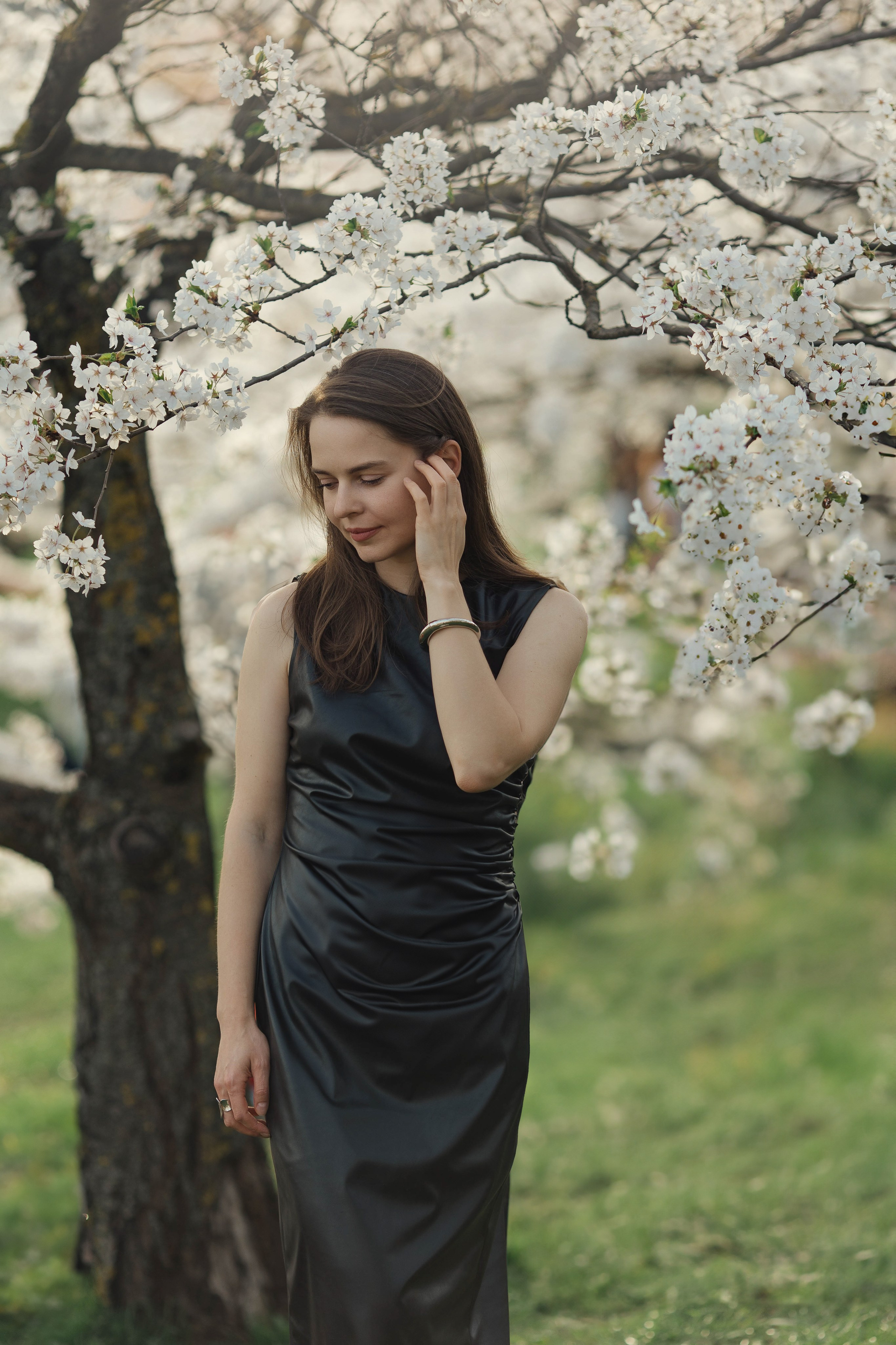 Прогулка Ольги в сакуре. Family photographer in Vilnuis Svetlana Naumova