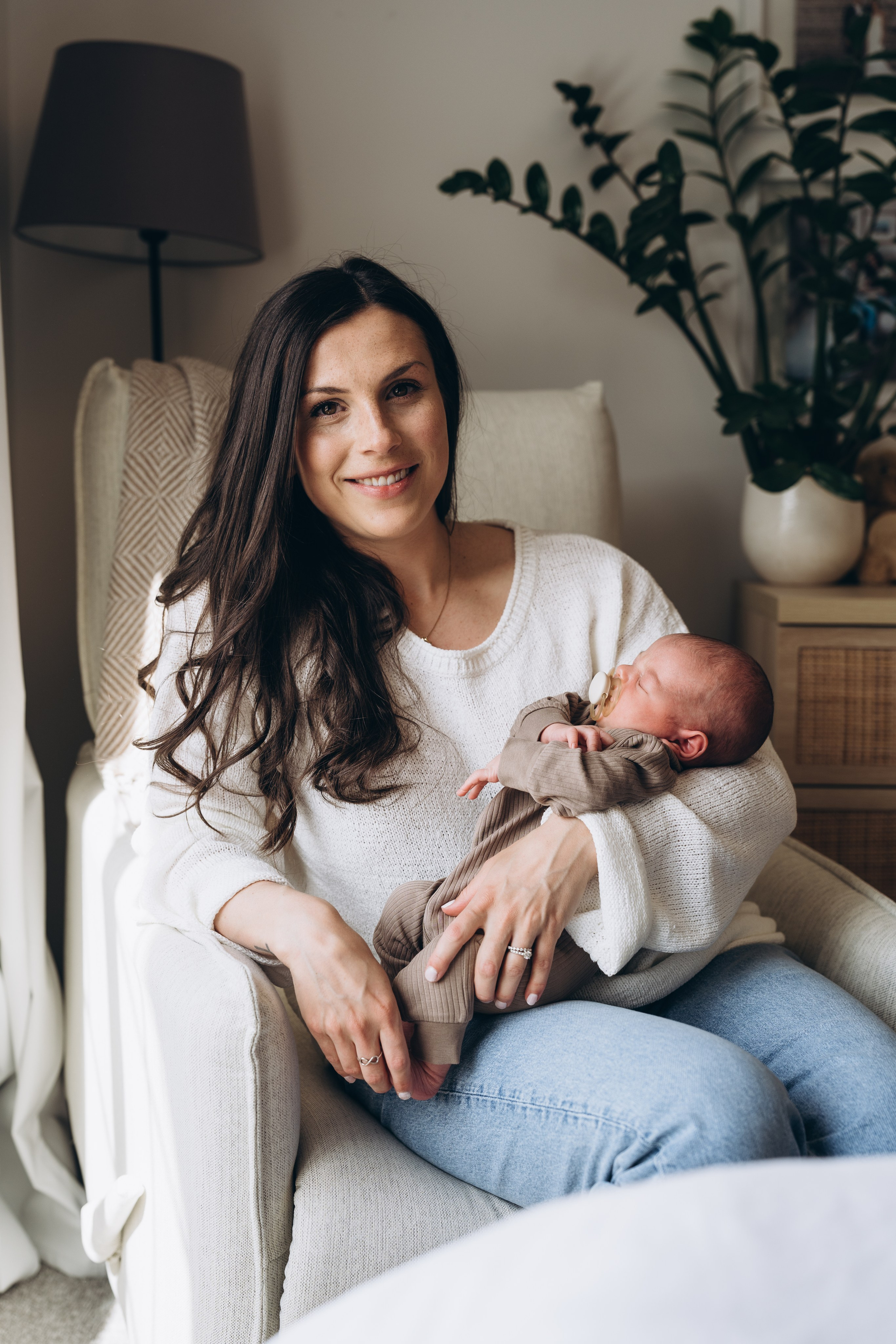 Jess & Fam #2. Calgary Wedding & Lifestyle Photographer — Yevhen Polishchuk