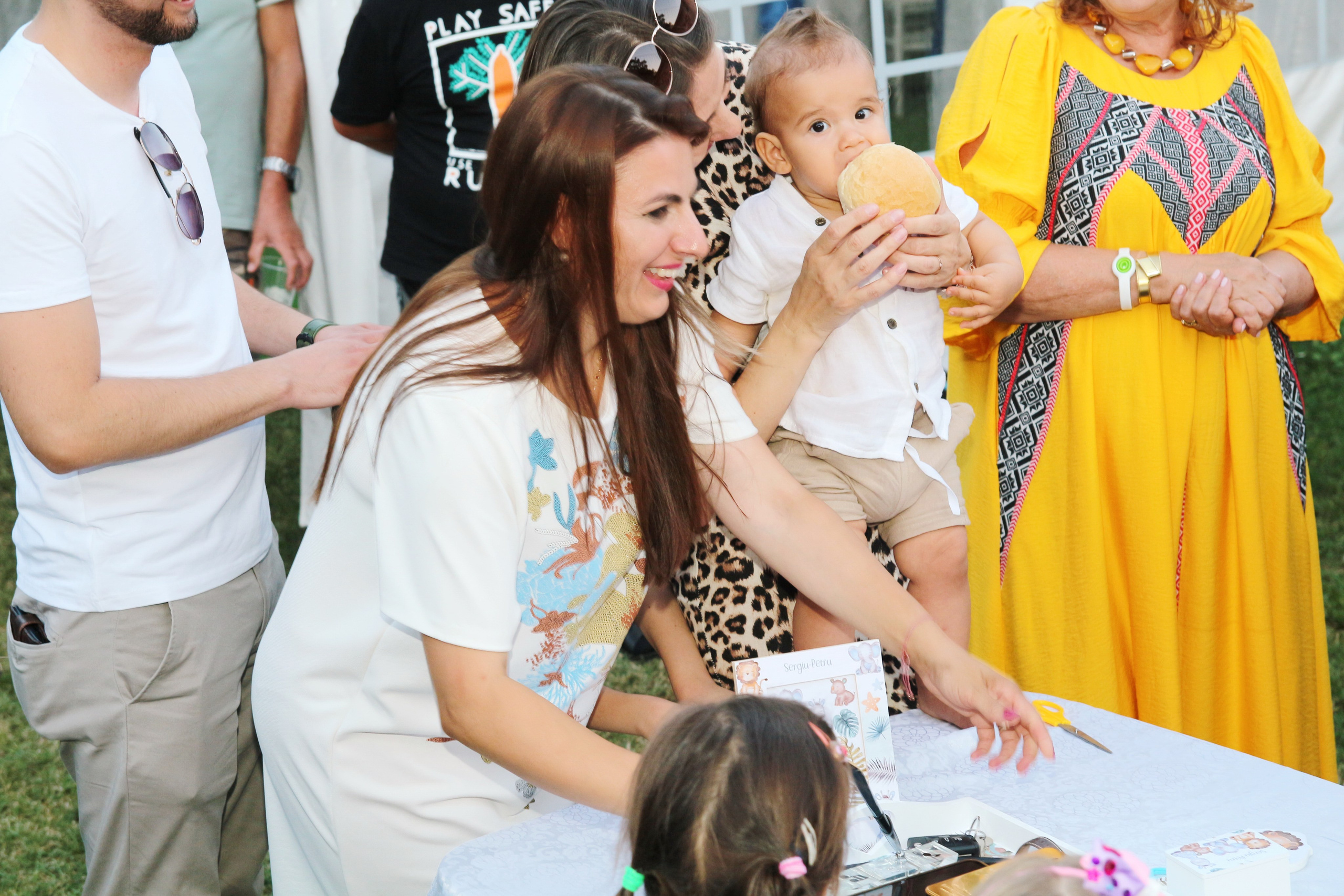 BYZO MEDIA. PETRU BYZO - family and children photographer in ROMANIA