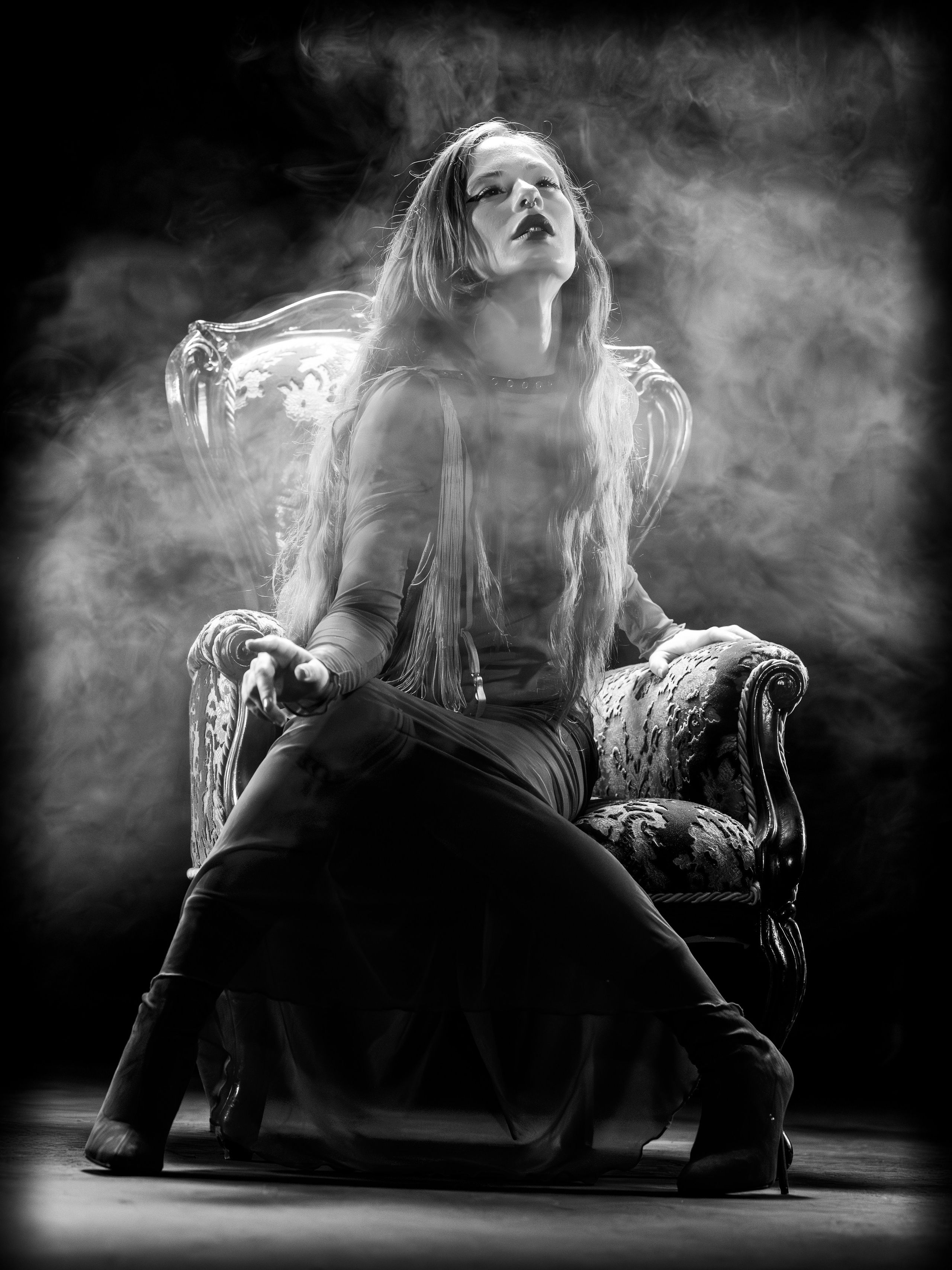 Book Modella Mey. “Gianmaria Coscia fotografo per passione”