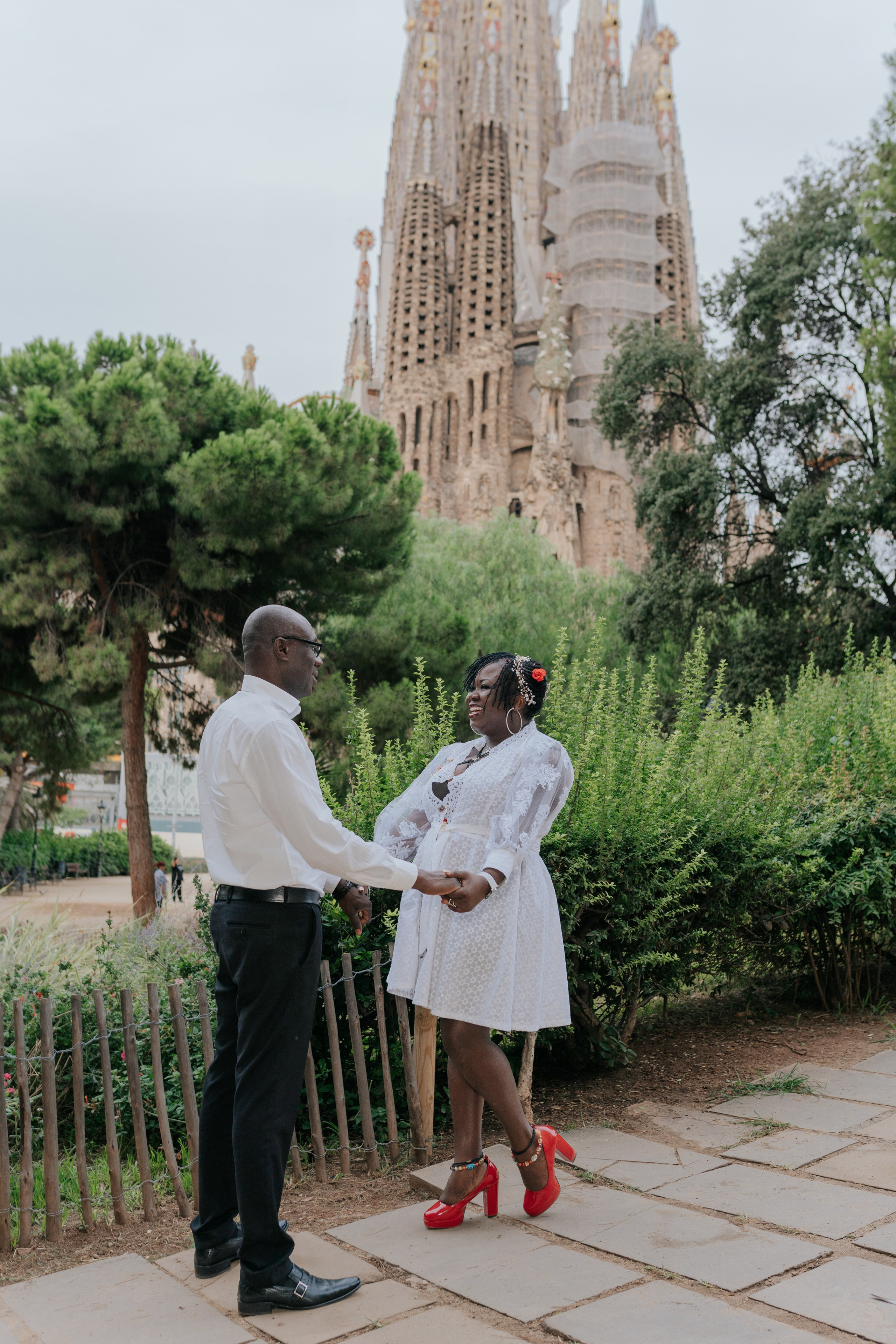 Barcelona Couples Photoshoot Ideas — Photographer in Barcelona, Spain