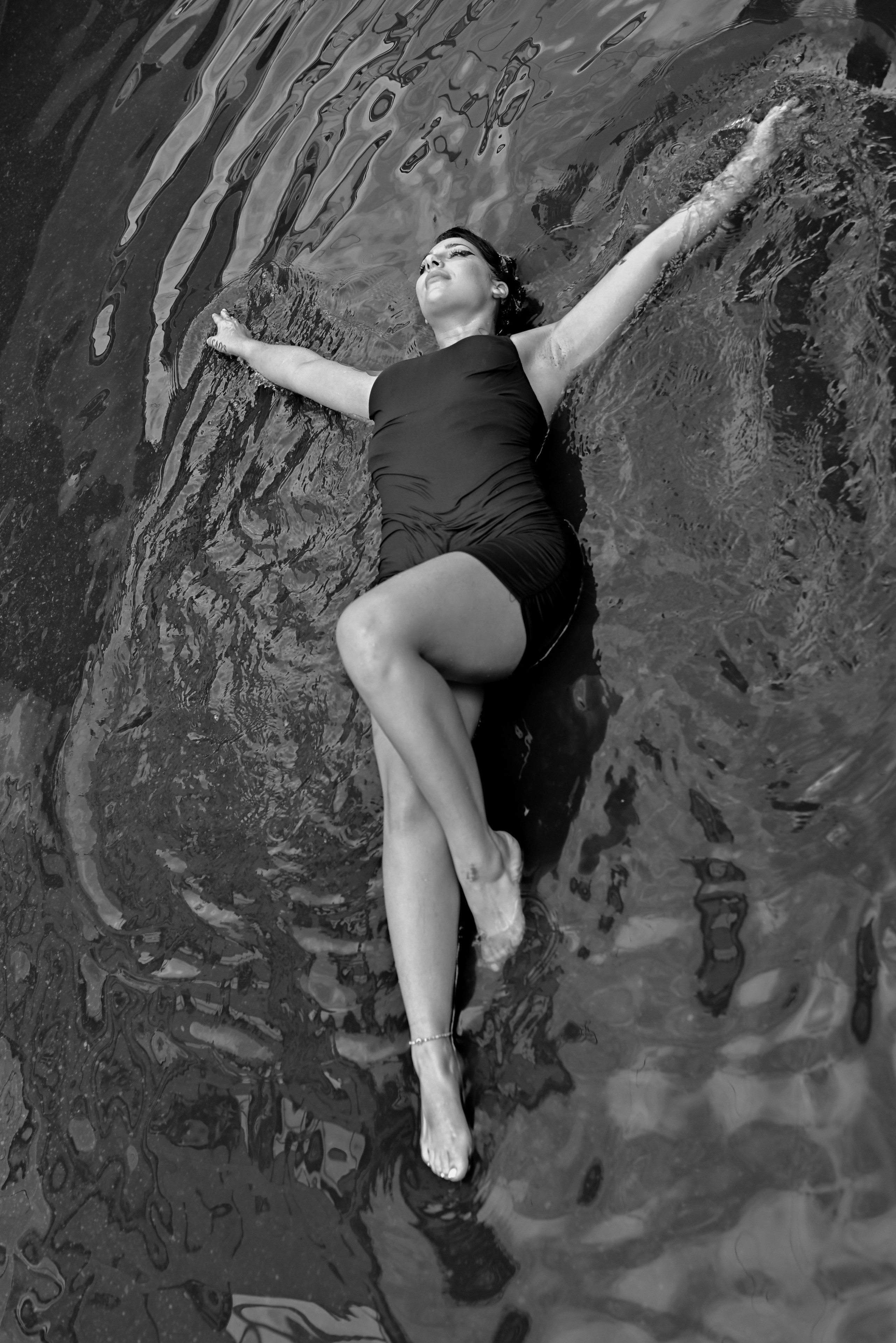 Scatti per far andare l’acqua di traverso all’ex