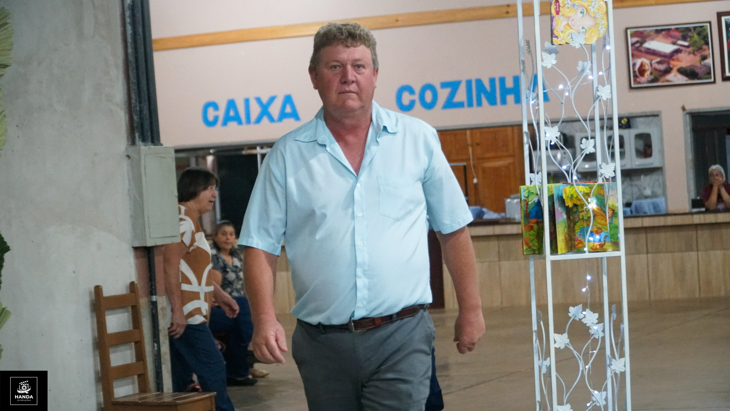 Noite autógrafos colégio Aurélio Buarque de Holanda. Handa Produções