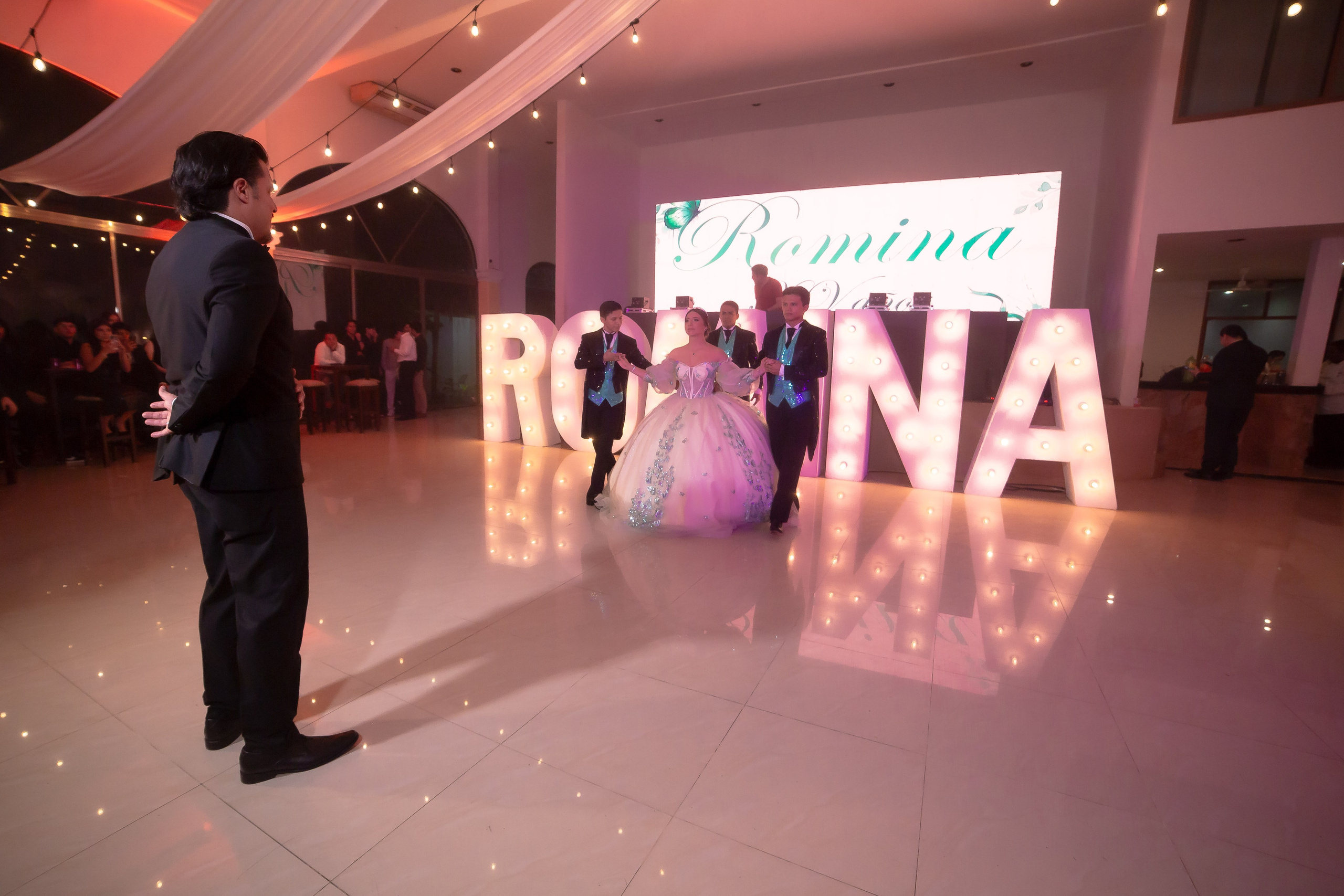 XV AÑOS ROMINA