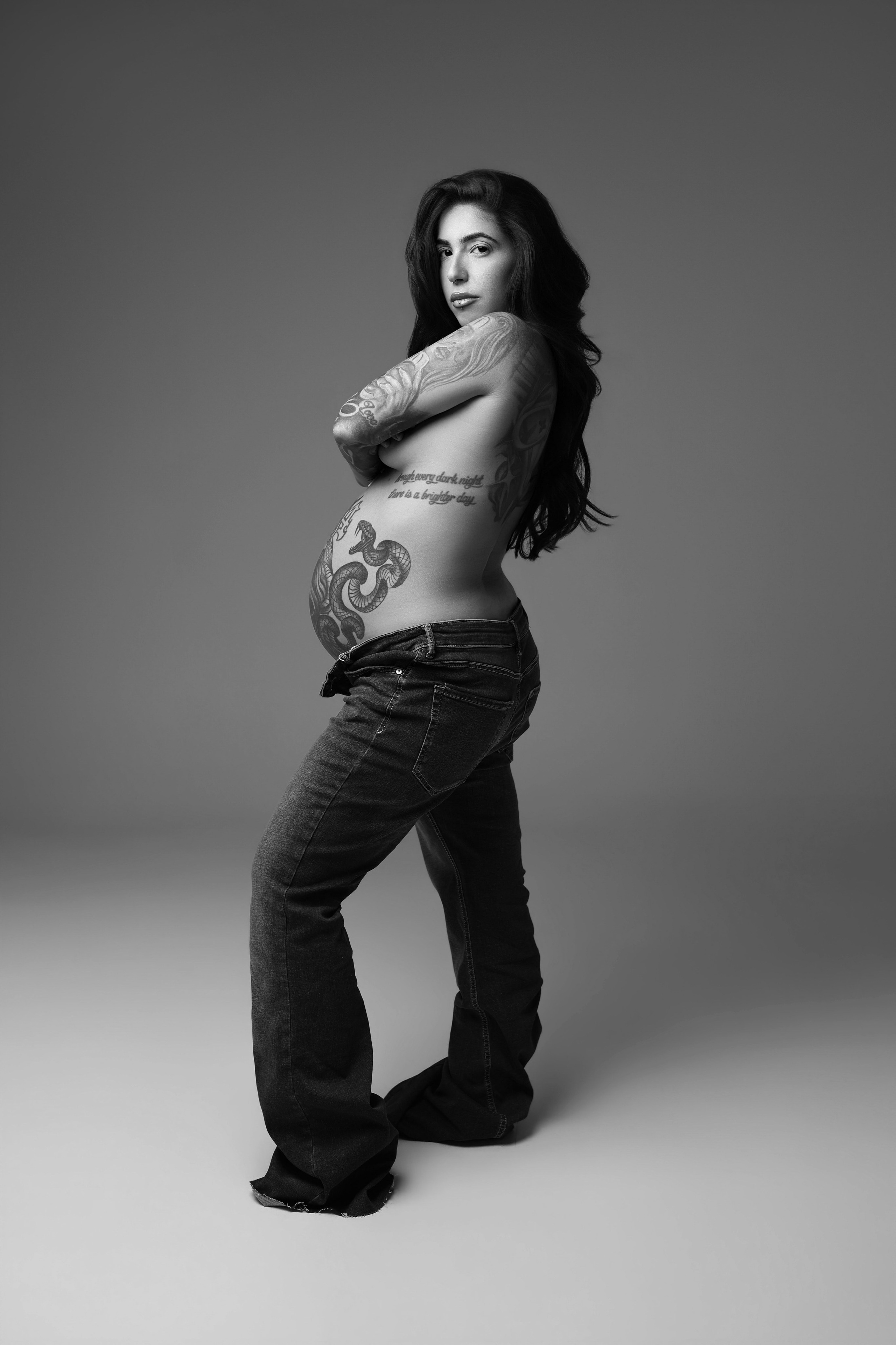 Maternity. Julia Kuzmovych personal and pregnancy photographer in London