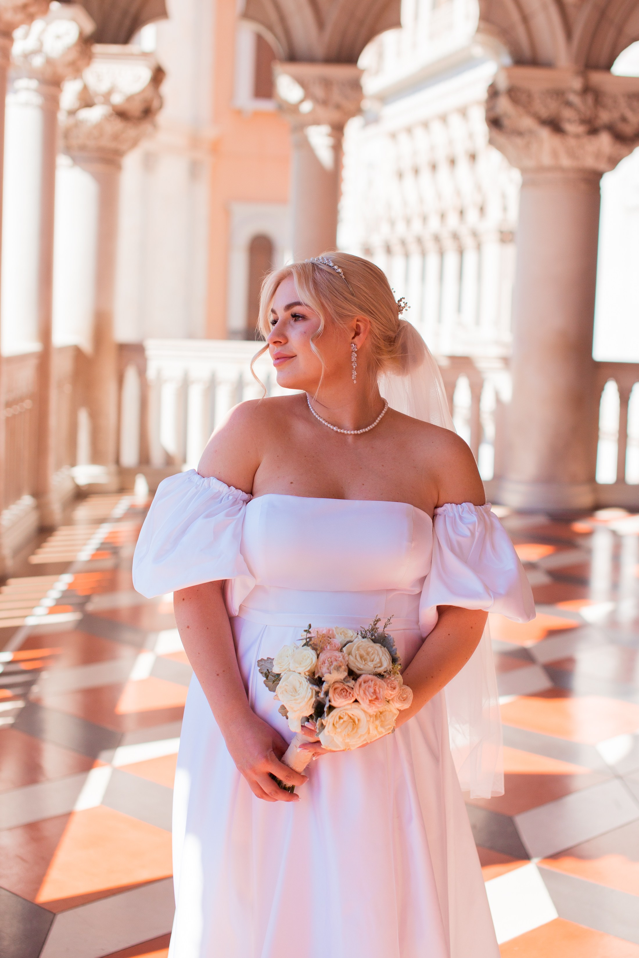 M&N. Wedding & elopement photographer Viktoriya Kravtsov. Las Vegas