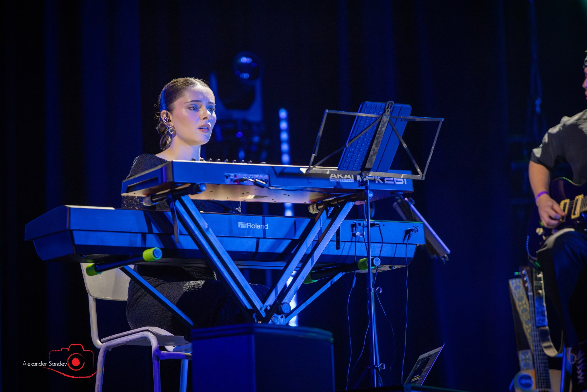 МОЛЕЦ на живо в НДК - 04-05.11.2025 г. Александър Сандев - website