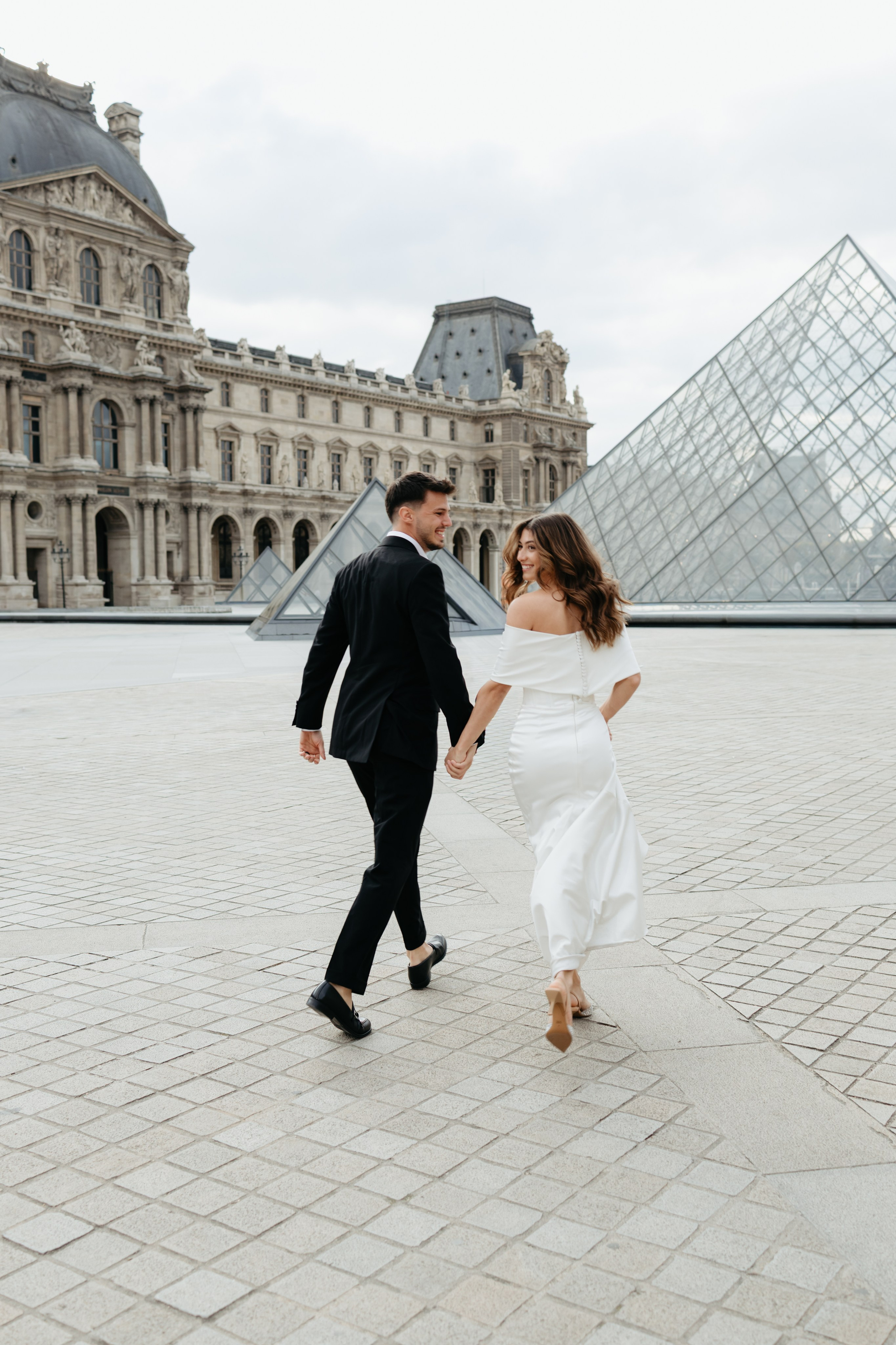 PORTFOLIO. Wedding Photographer Editorial Storytelling Cluj, Romania & Europe|Lore Photography