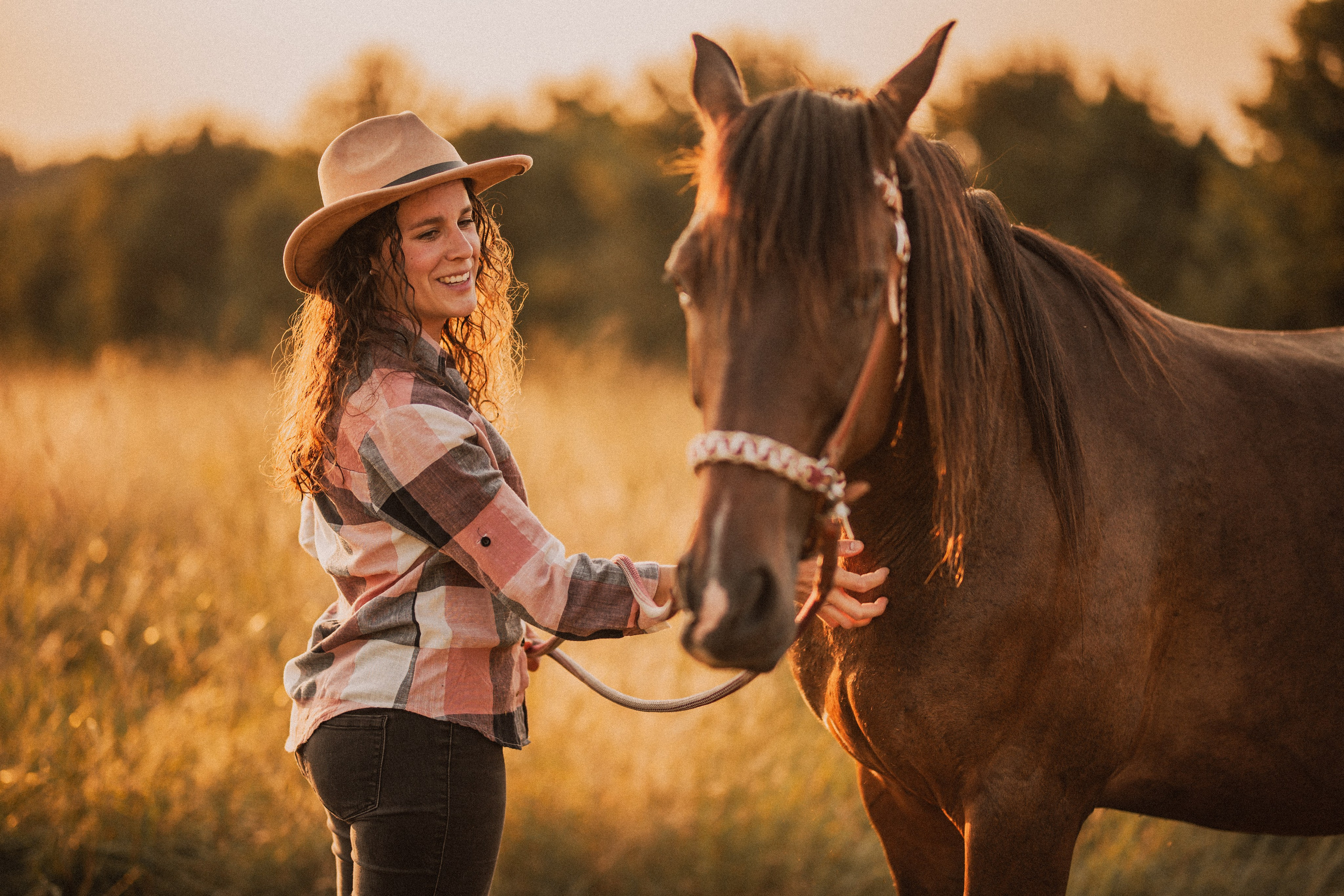 Annah Louwagie — Lifestyle photographer for couples, families & brands | France & worldwide