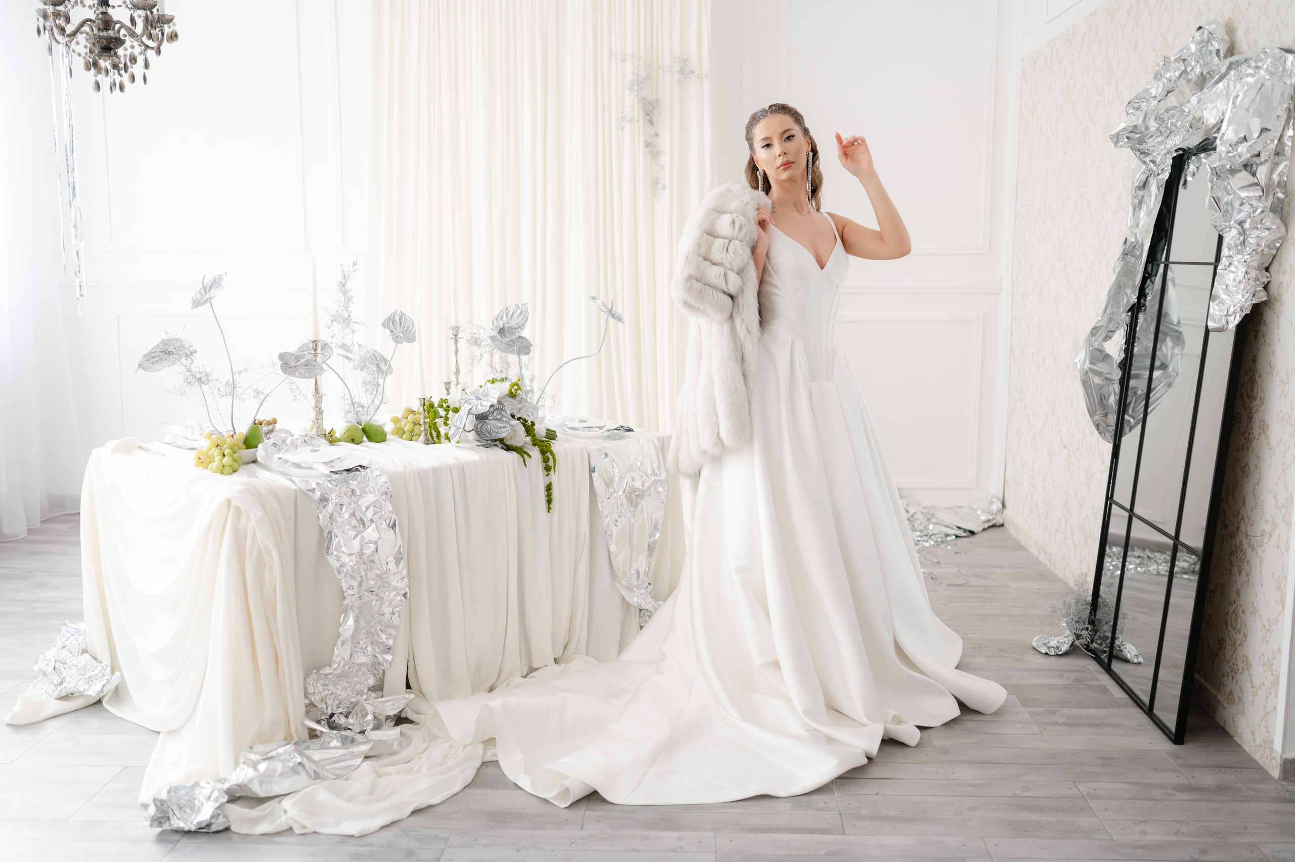 Bride with a concept silver Chrome. Alexandra Hanu Photographer