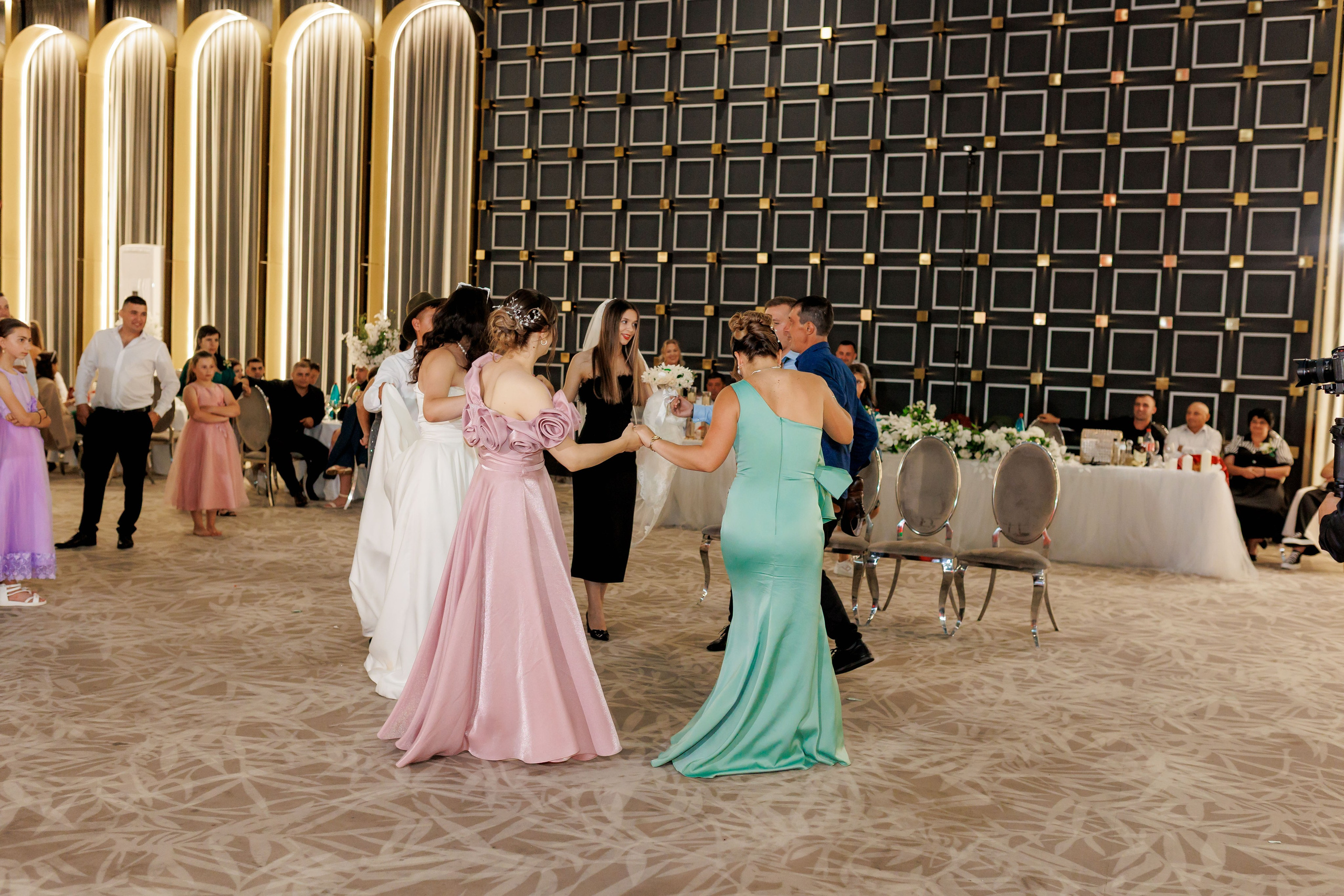 Nunta Nicoleta & Răzvan | Fotografie & Videografie Profesională. Servicii foto-video profesionale, pentru momente de neuitat