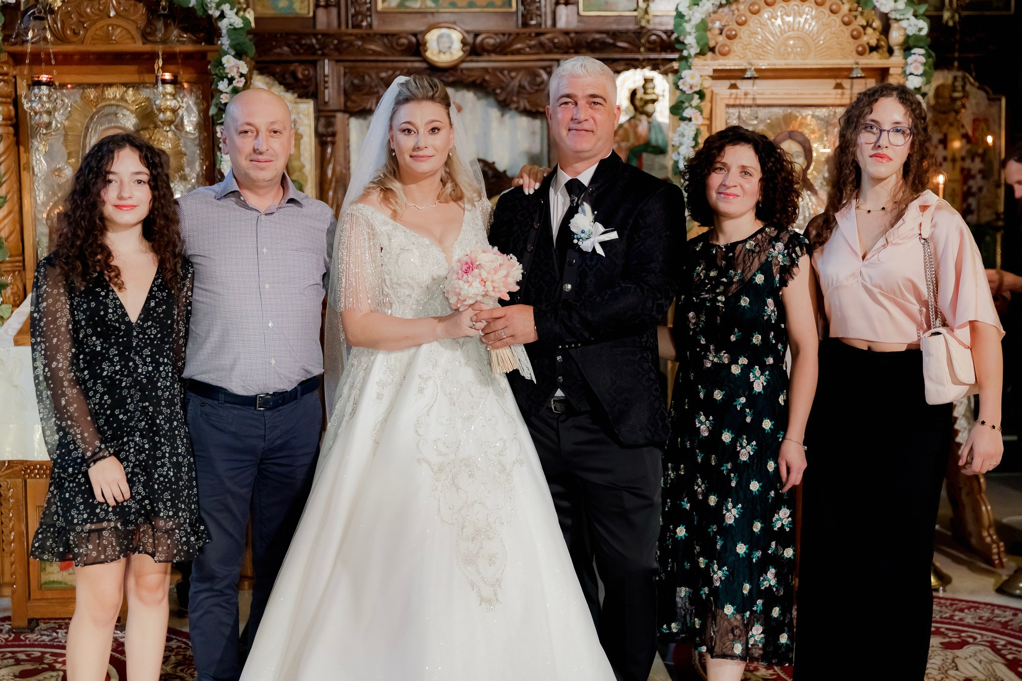 Mihai & Oana. Servicii foto-video profesionale, pentru momente de neuitat