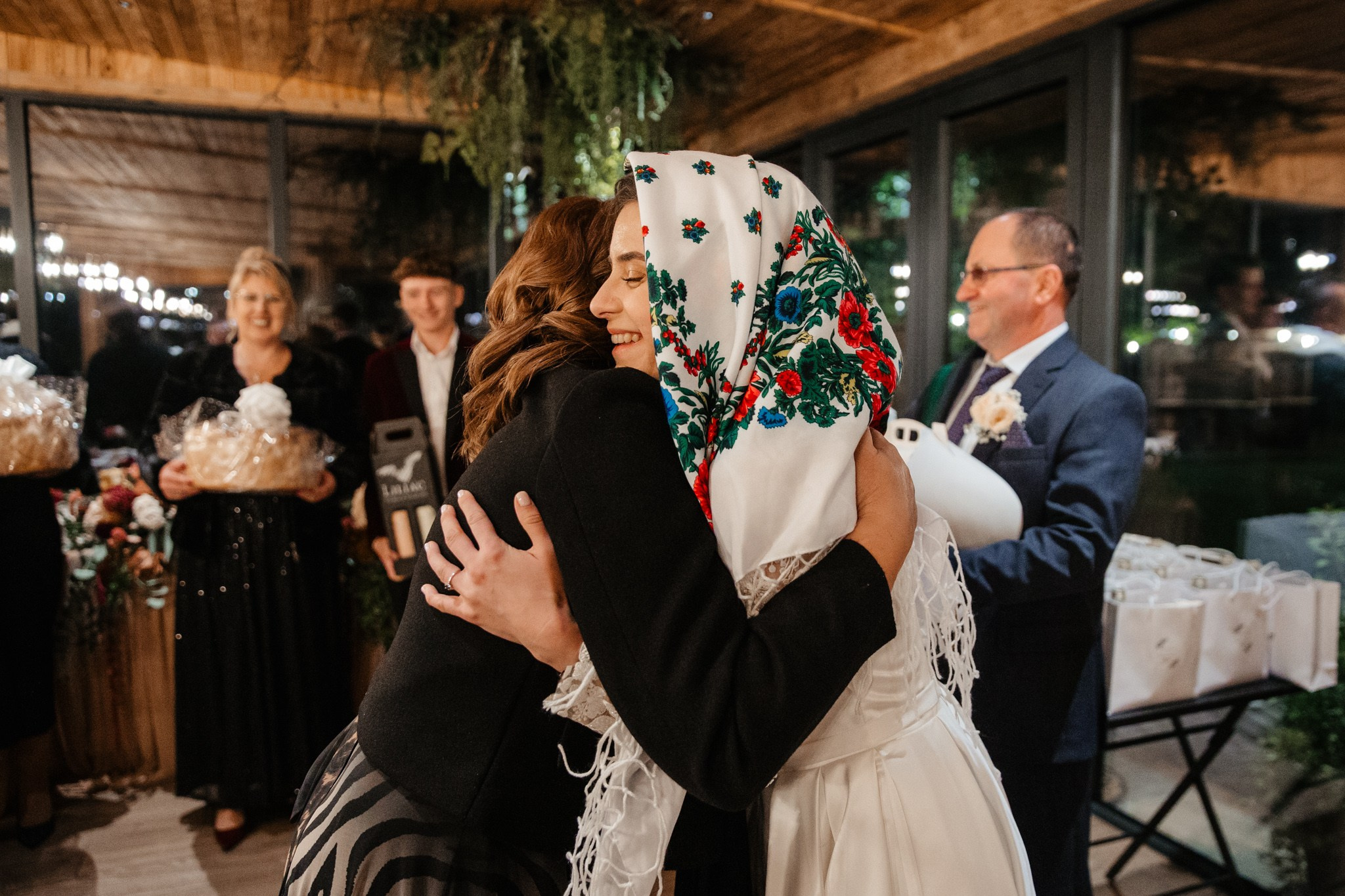 Nunta de Poveste la Sucevița: Cristi și Andreea. Servicii foto-video profesionale, pentru momente de neuitat