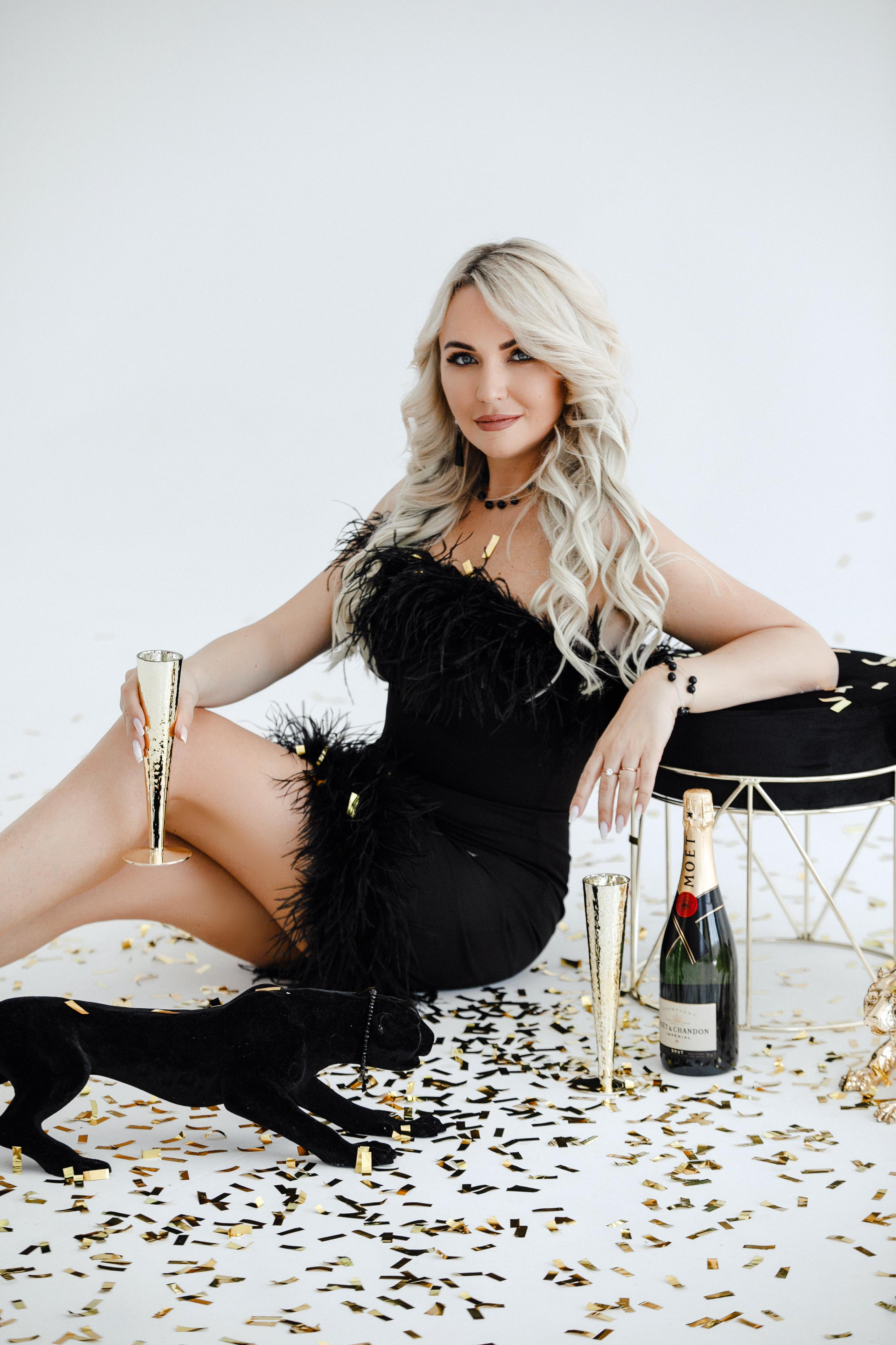 Lady. Iurkovski PHOTOGRAPHY in Europe. Luxury destination weddings and events