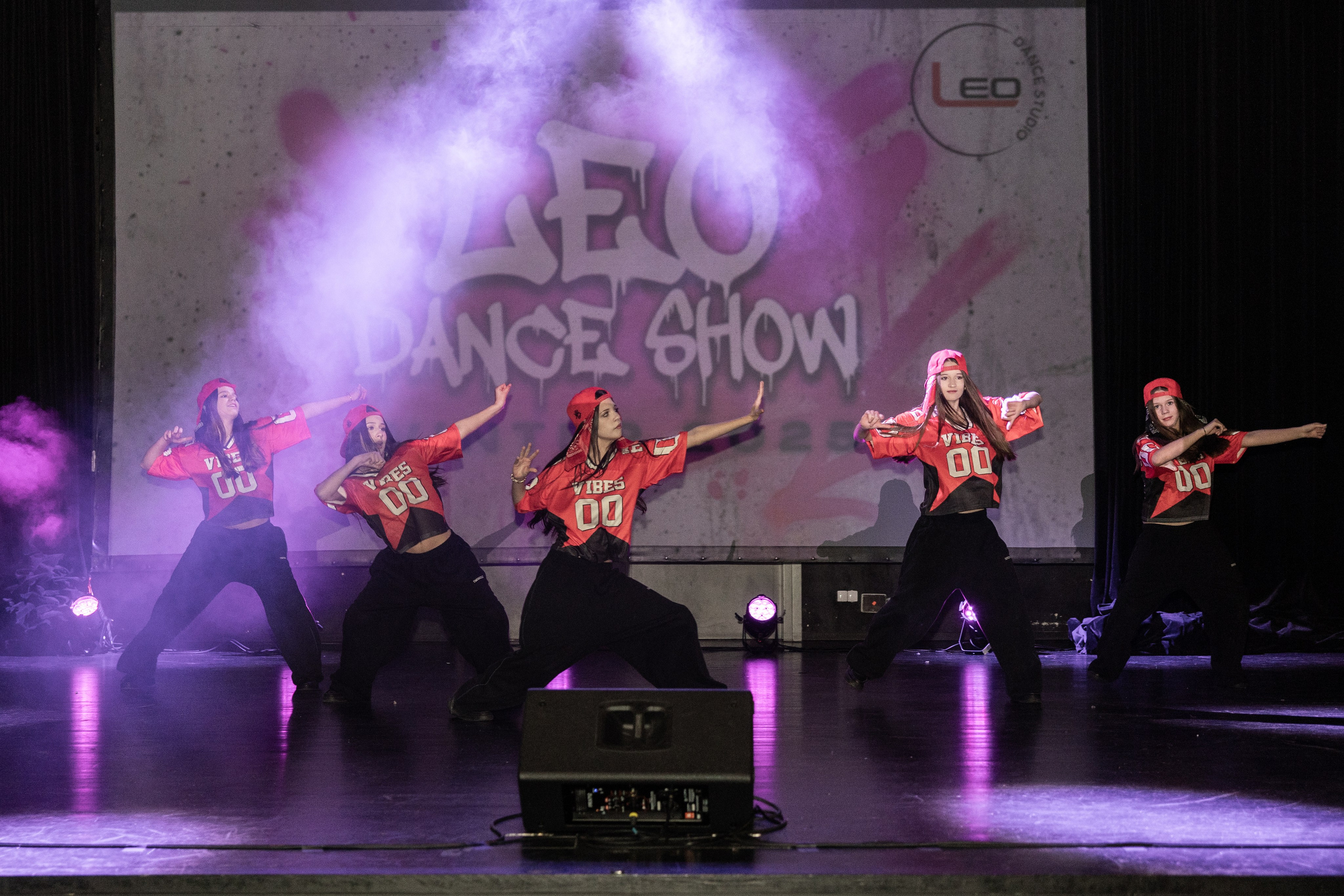 LEO DANCE SHOW WINTER 2025. Семейный и детский фотограф в Варшаве Мила Бобровская