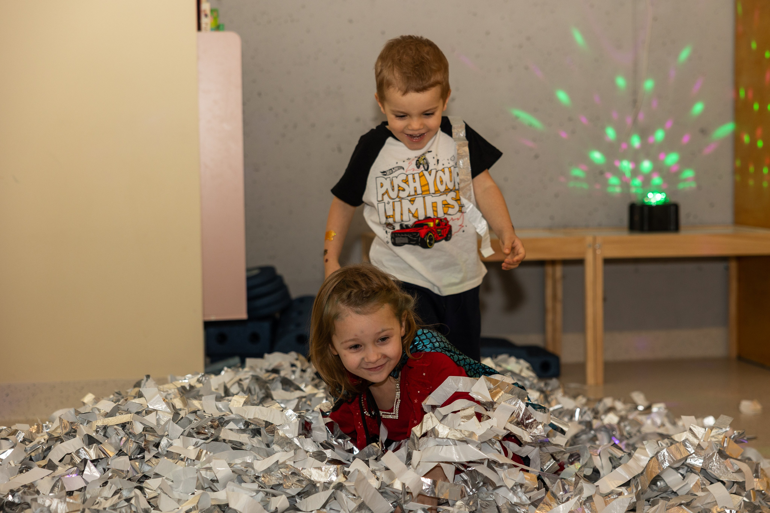 День рождения Артёма 24 января 2026 года. Семейный и детский фотограф в Варшаве Мила Бобровская