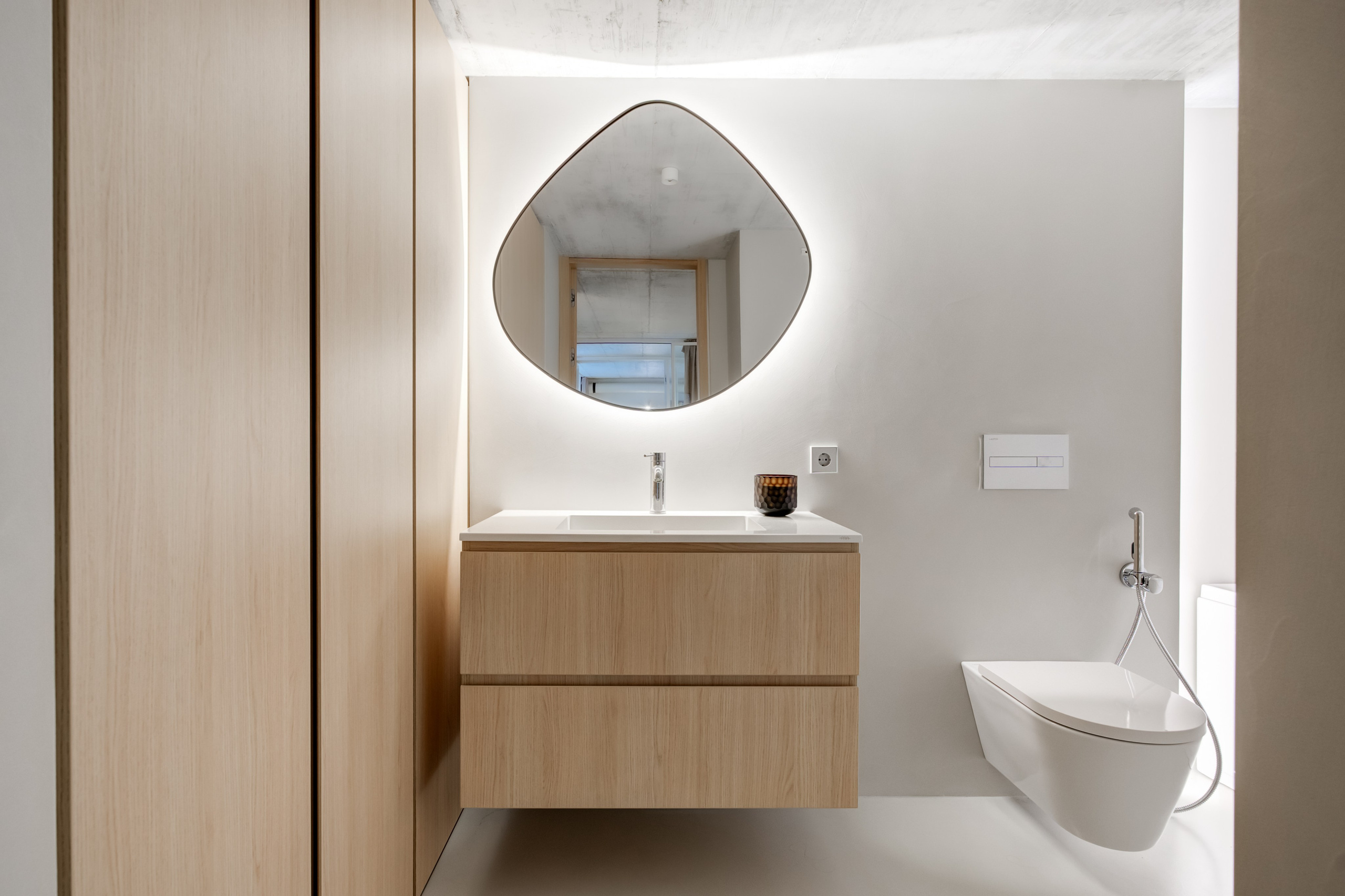 Kauno g. 32B. Elina Sapiega fotografė Vilniuje