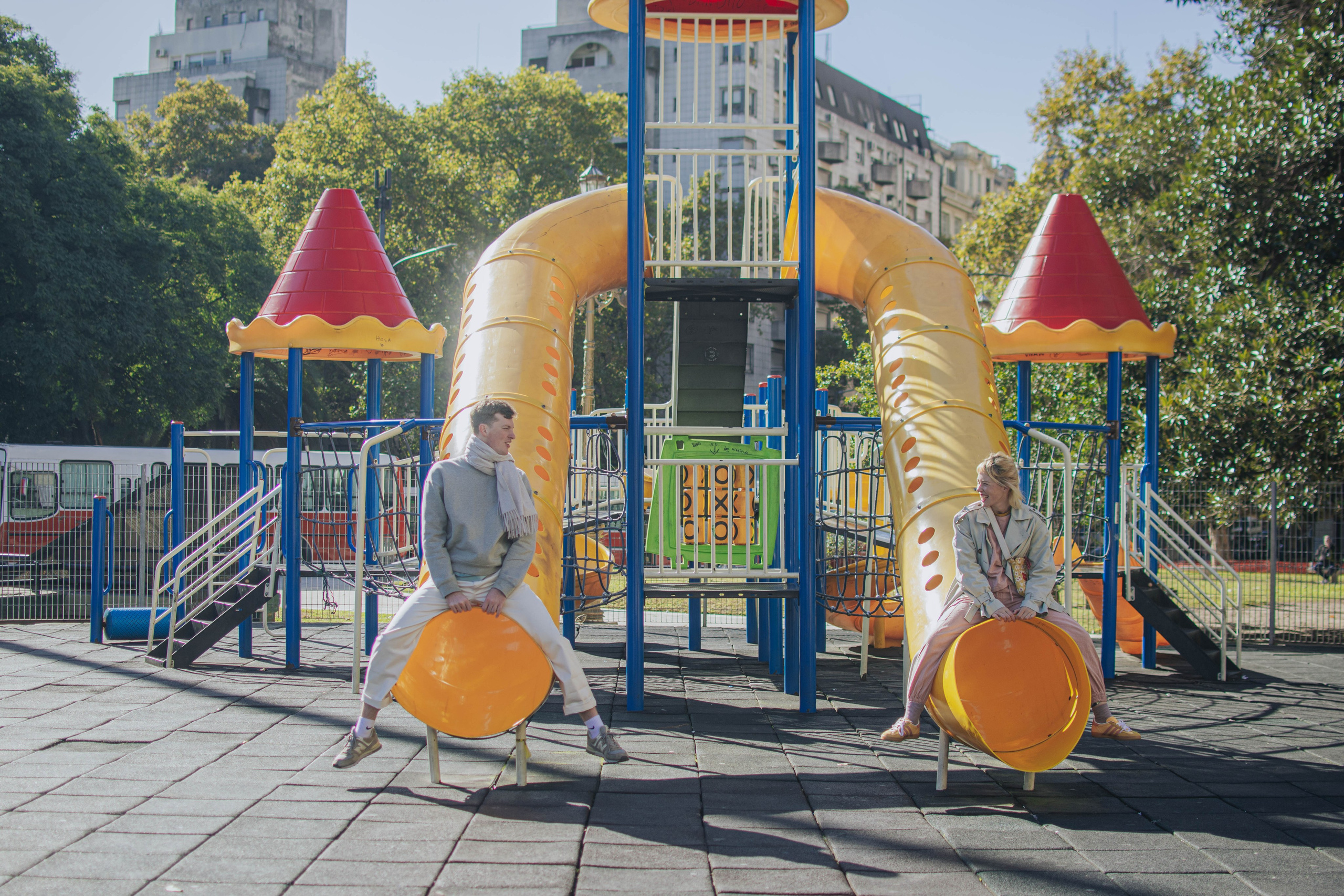 Family photo shoot. Buenos Aires. Photographer @elmirkami in the city of Buenos Aires