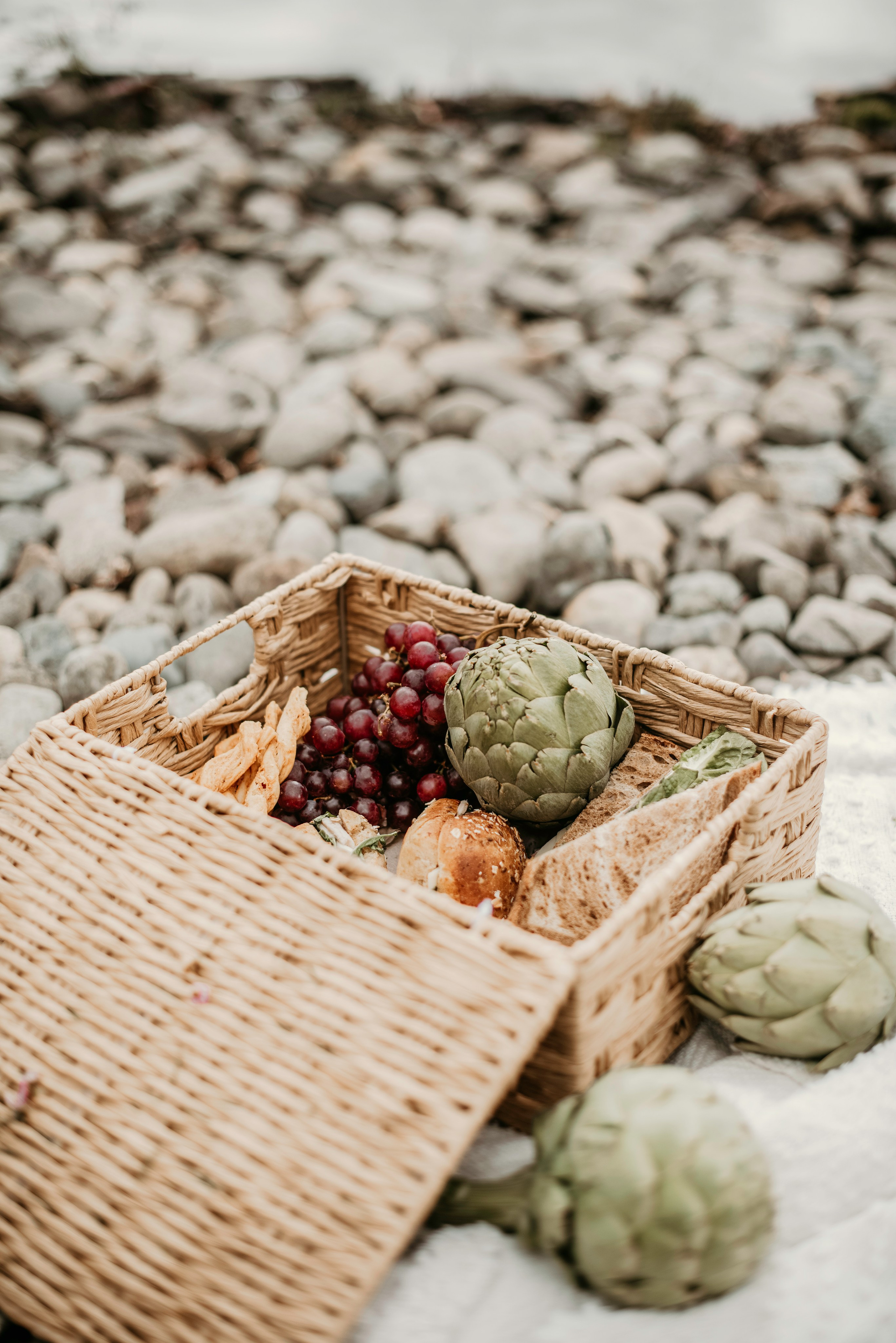 A walk by the water. Newborn, pregnancy, family photographer in New Jersey