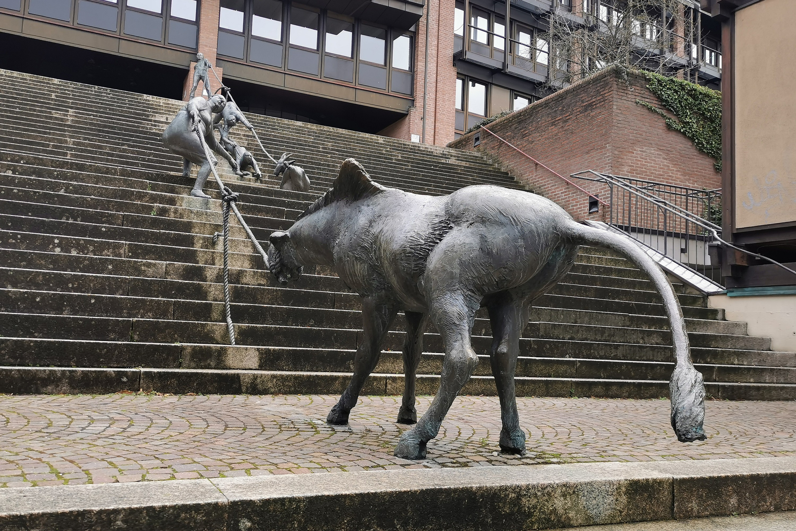 Швебиш Халль. Elina Reisen. Туристическое агентство в Аугсбурге