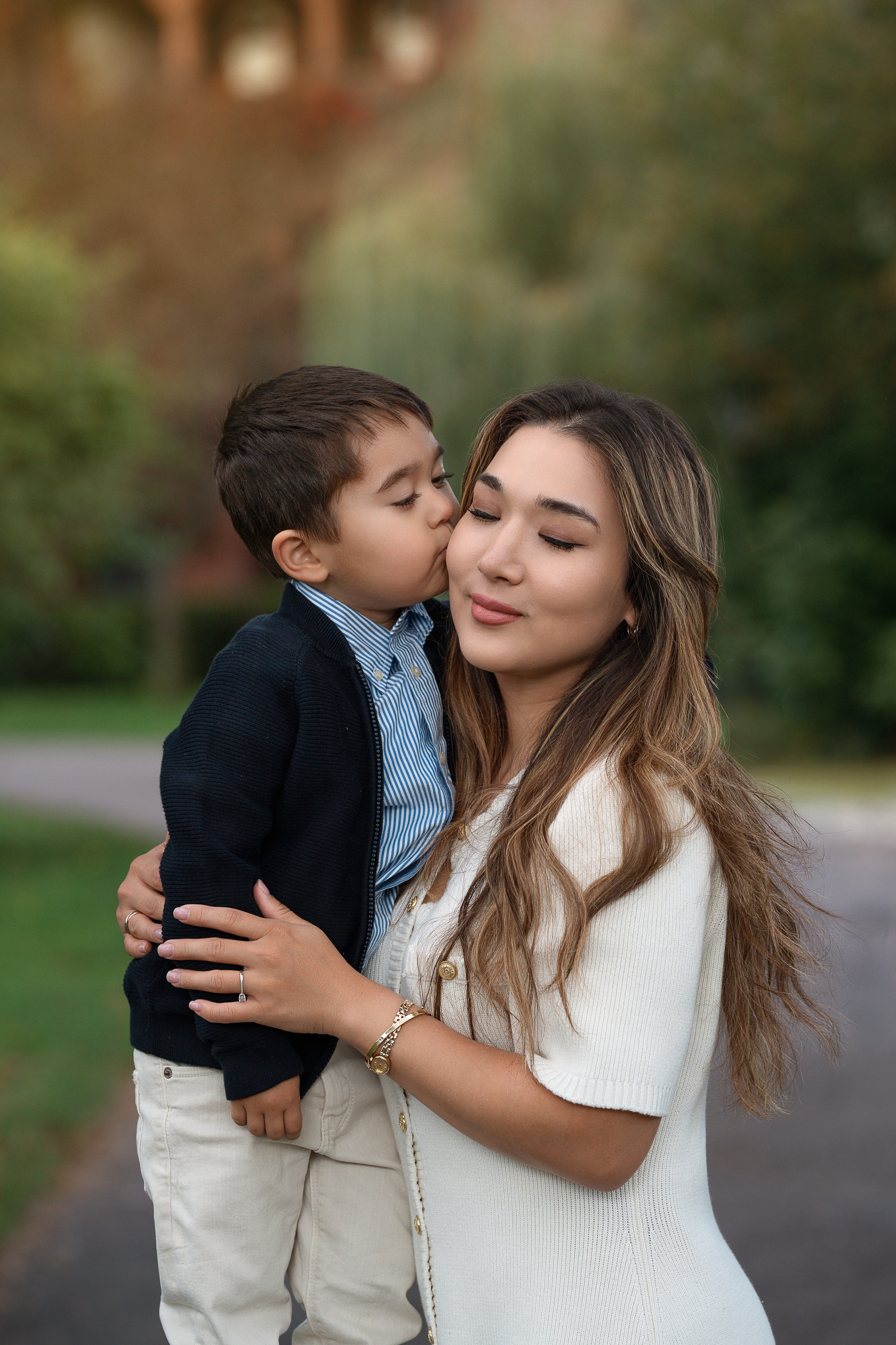 Walk in the park. Family, conceptual women portrait photograher in Geneva, Switzerland