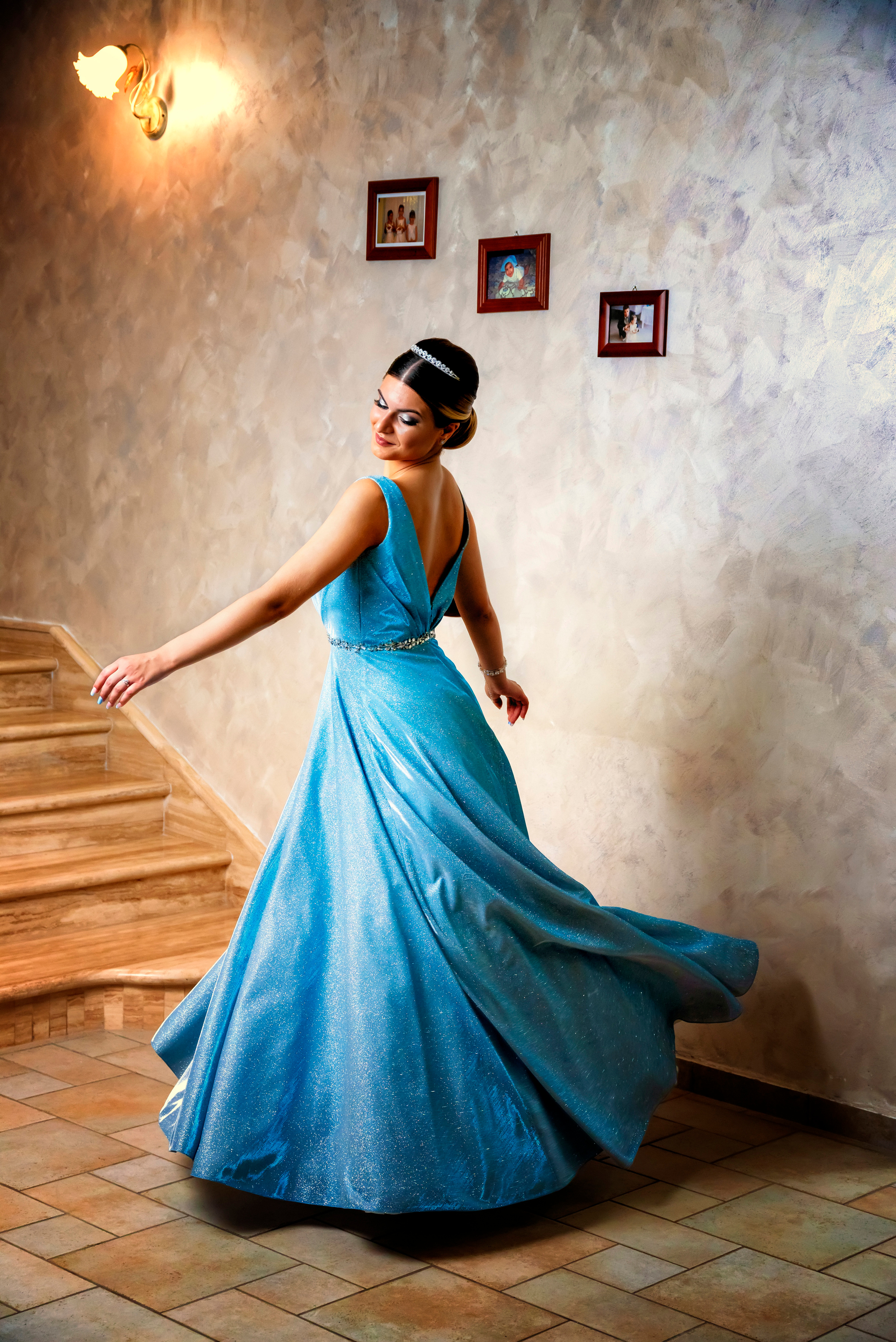 Giulia 18 anni. Sessione fotografica a casa. Fotografo di famiglia