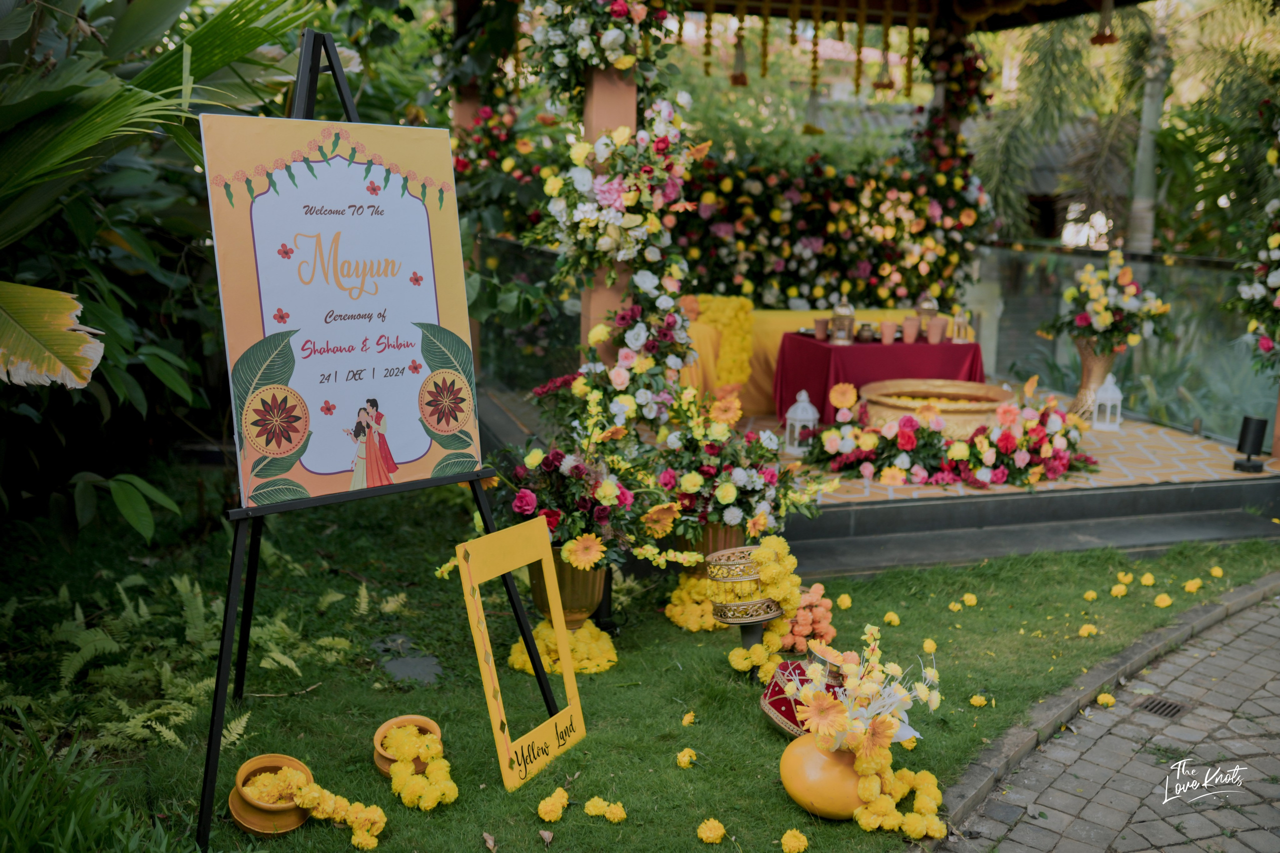 SHAHANA. Theloveknots