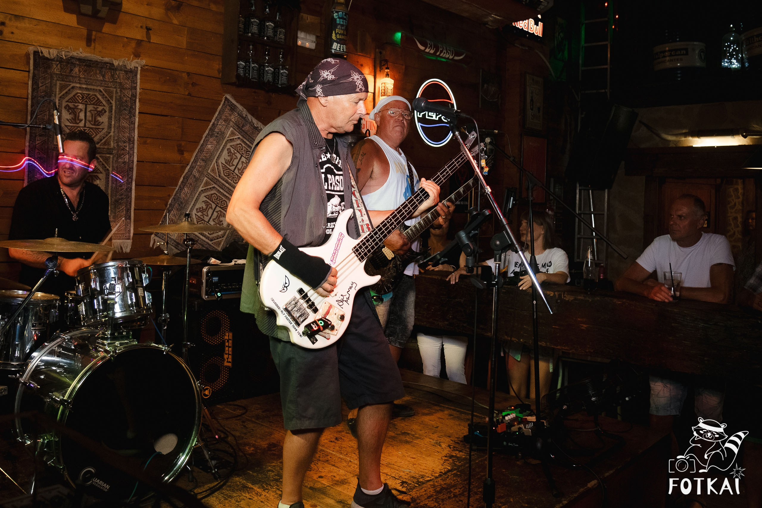 El Paso Rock Bar Torrevieja: Reportaje fotográfico 19.09.25 | FOTKAI