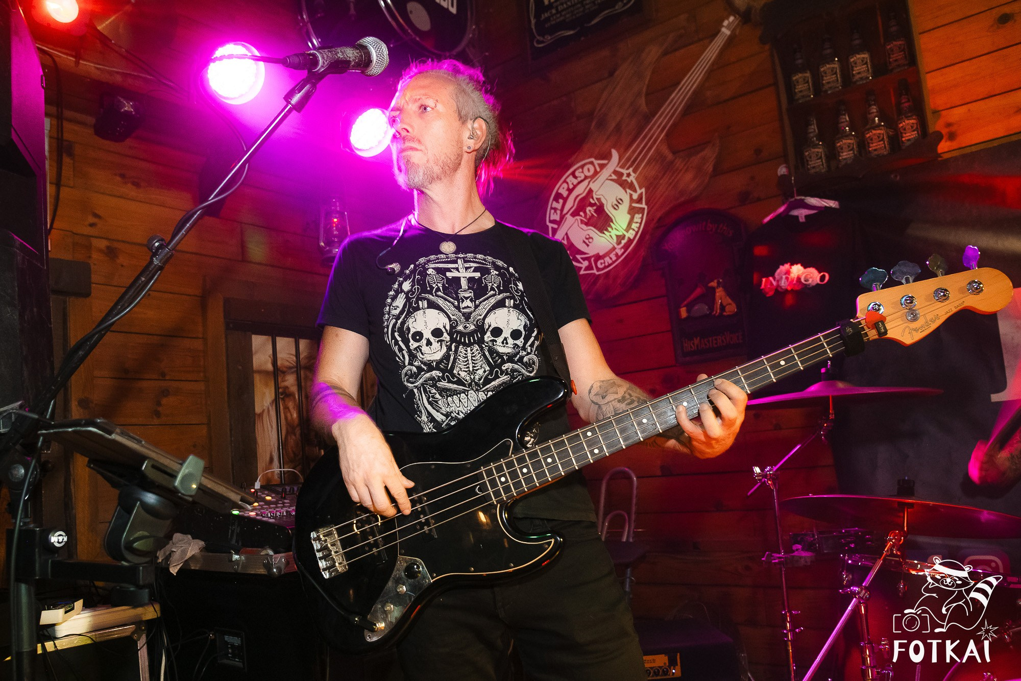 Indigo en El Paso Rock Bar Torrevieja — Fotos del concierto en directo, 2026 | FOTKAI