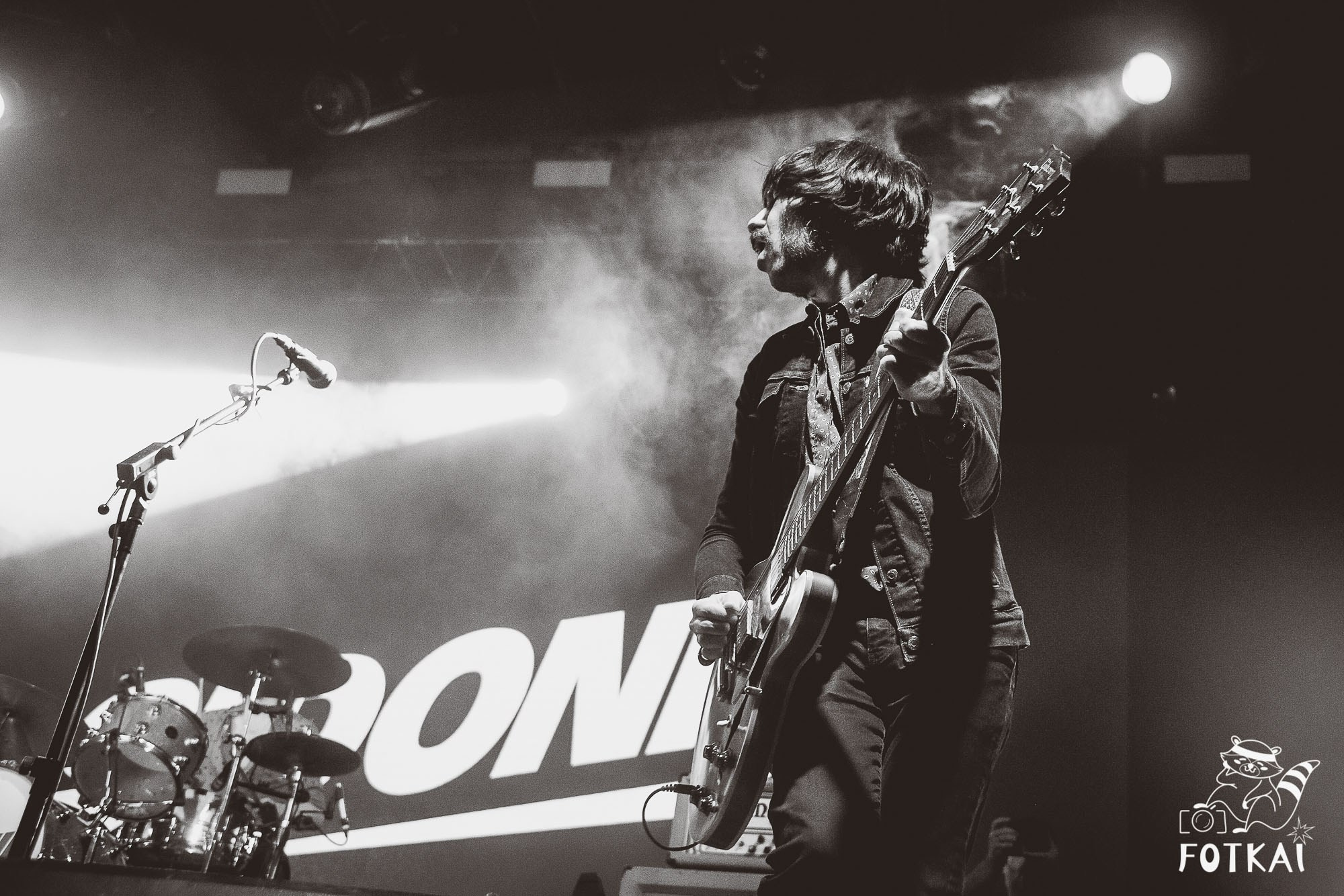 Sidonie en Torrevieja 2025 – Fotos del concierto y reportaje completo | FOTKAI